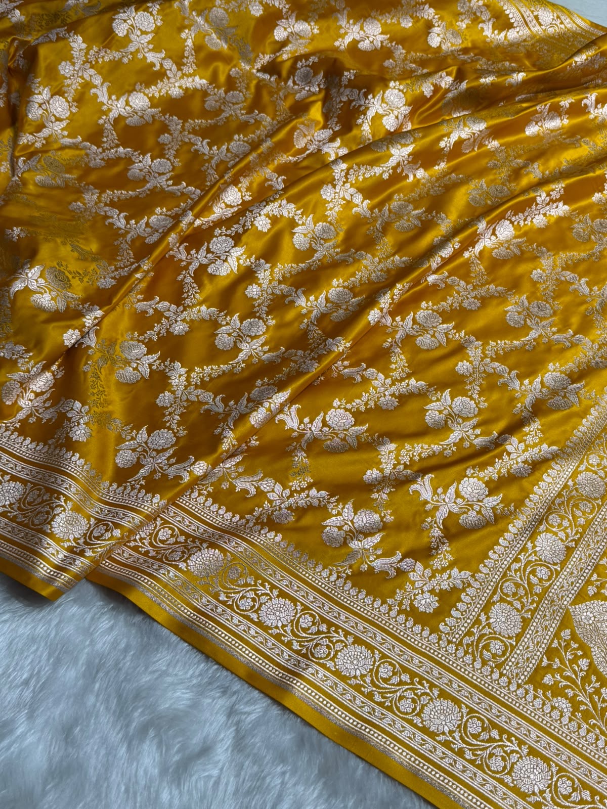 Mustard Shades Banarasi With Floral Jaal Pattern Mashru Silk Saree MSM-130