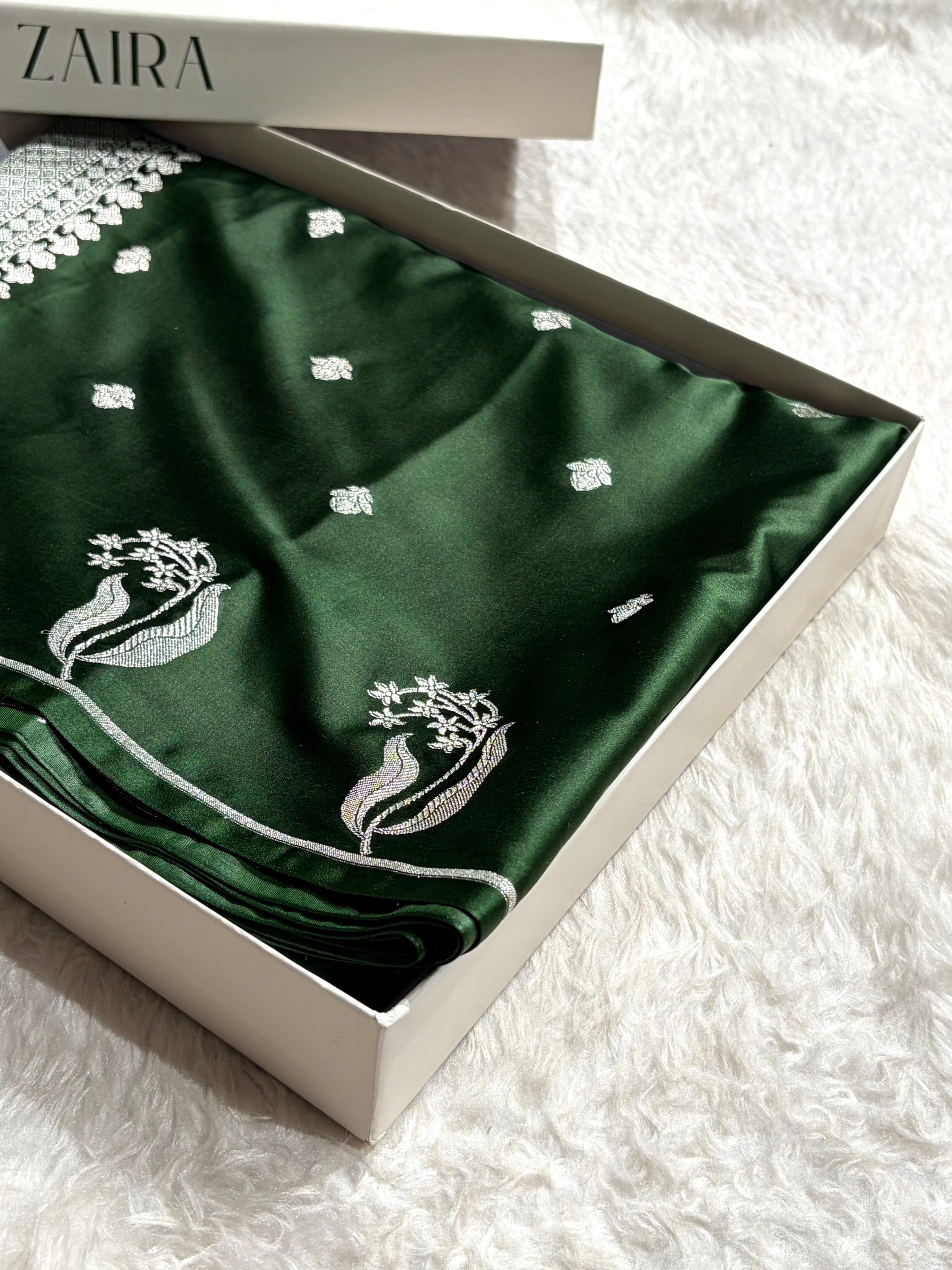 Bottle Green Shades Floral Border Booti Mashru Silk Saree MCS74