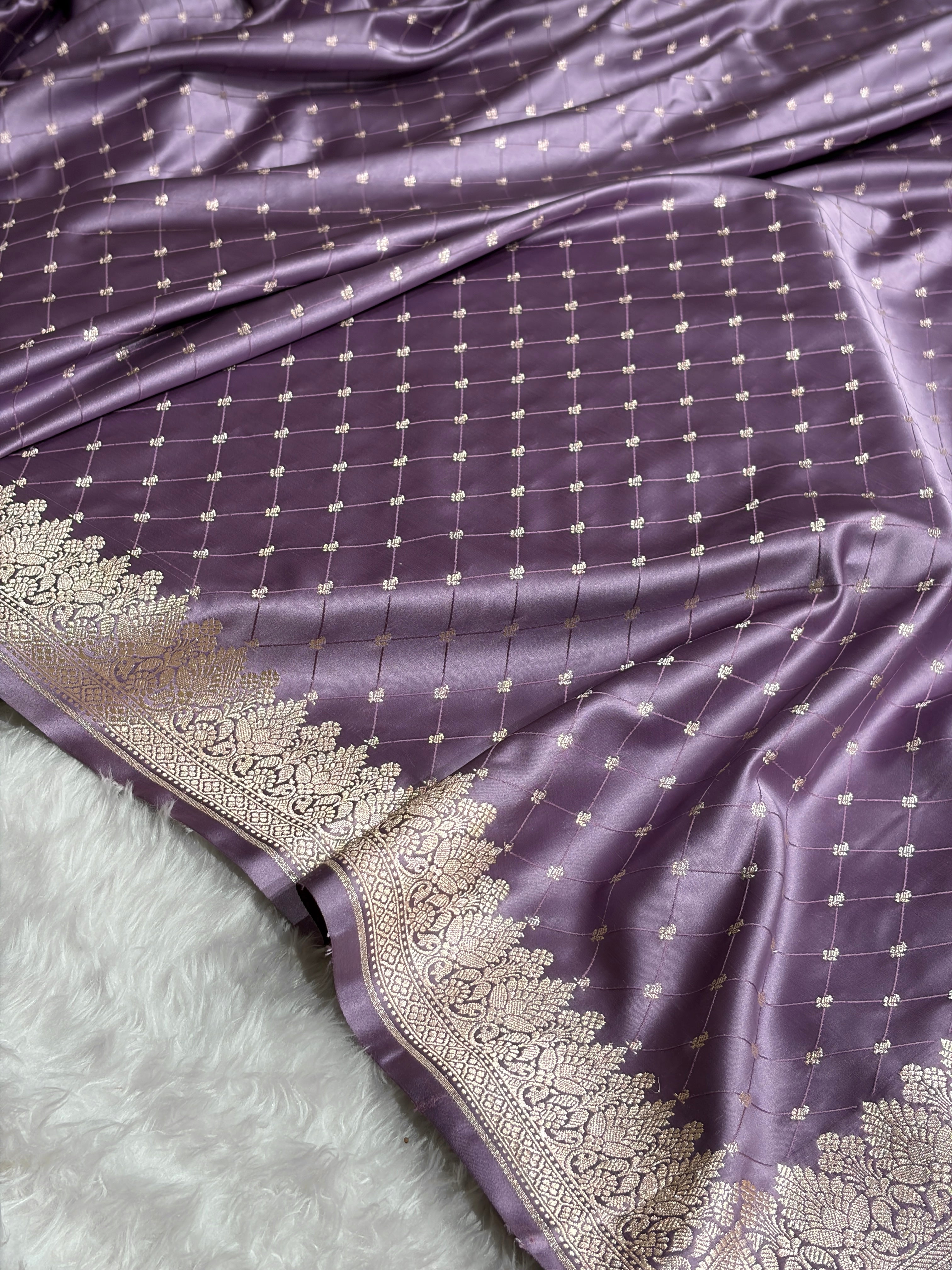 Banarasi Dusty Lavender Shades Tanchoi Motif Mashru Silk Saree MST-09