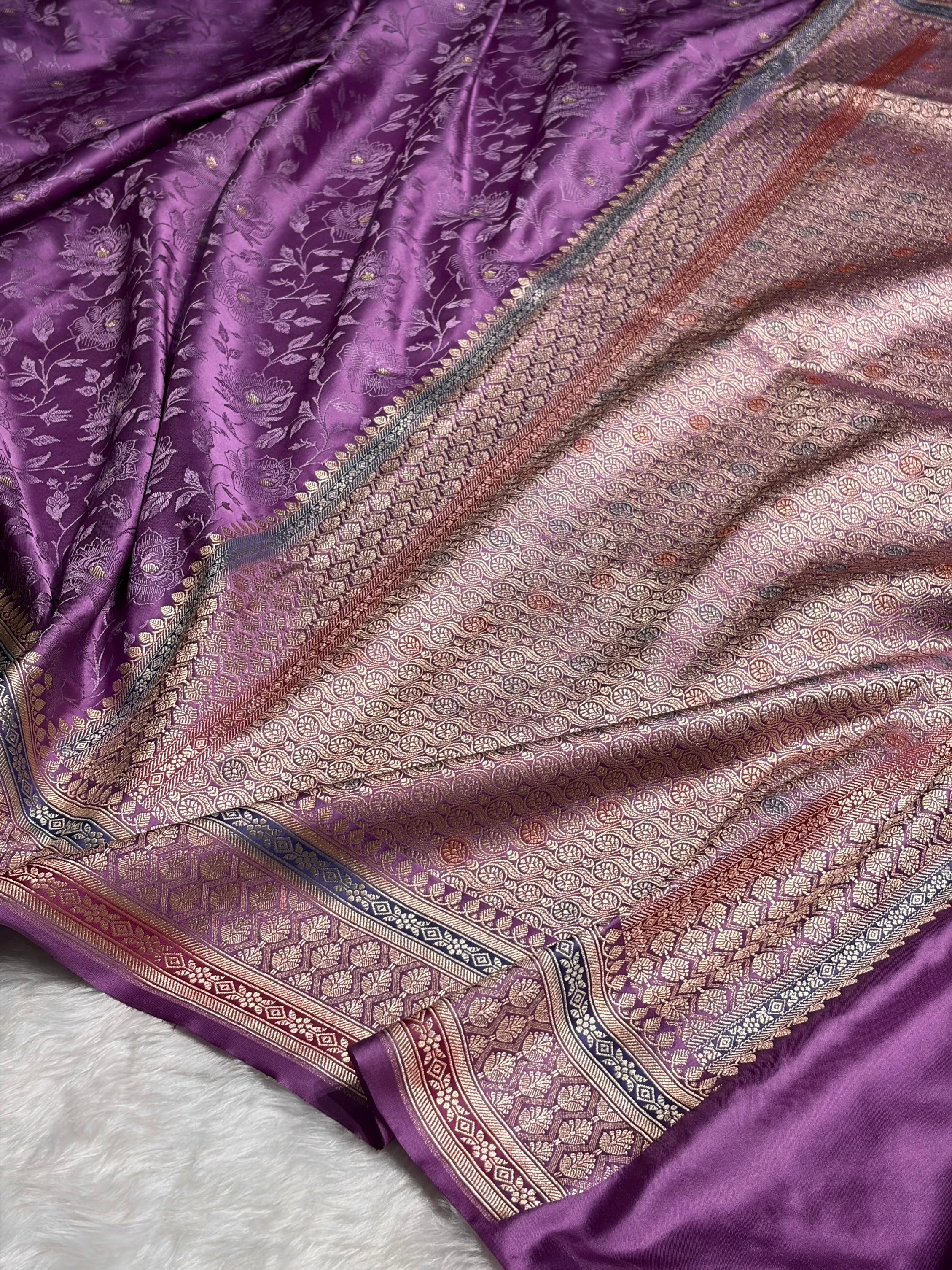 Dark Lavender Shades Minakari Tanchoi Floral Booti Mashru Silk Saree MS59