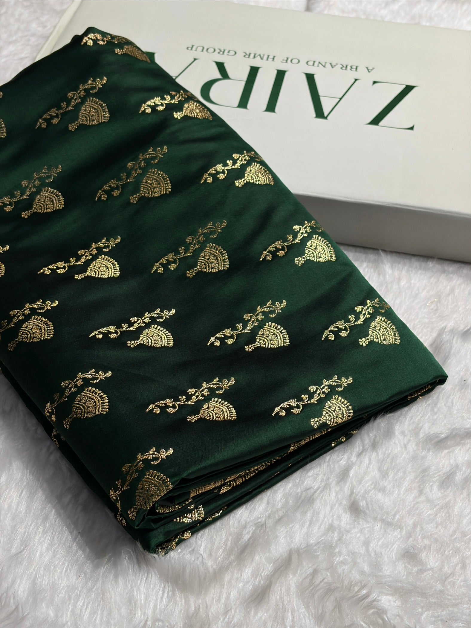 Banarasi Satin Katan Saree With Boota in Bottle Green Shades SK100