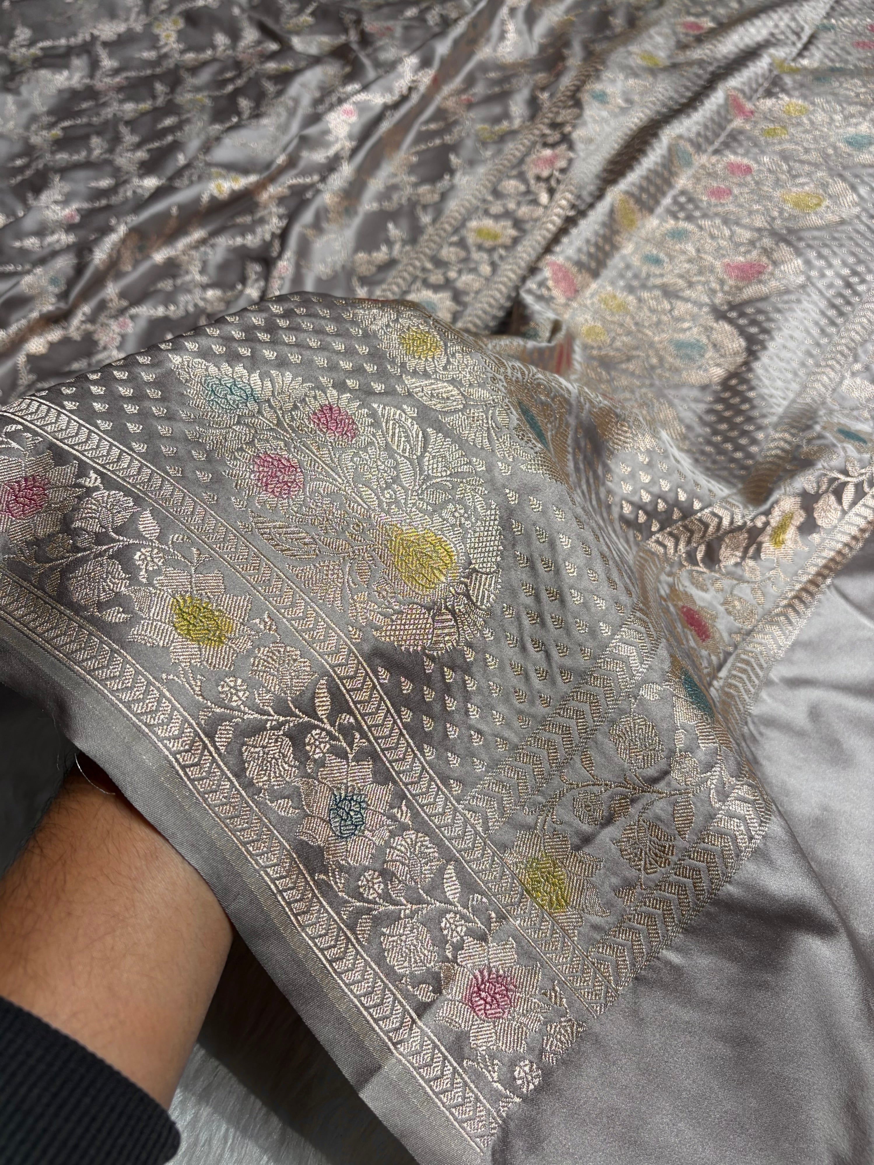 Gray Shade Minakari with Jaal Pattern Mashru Silk Saree MS56