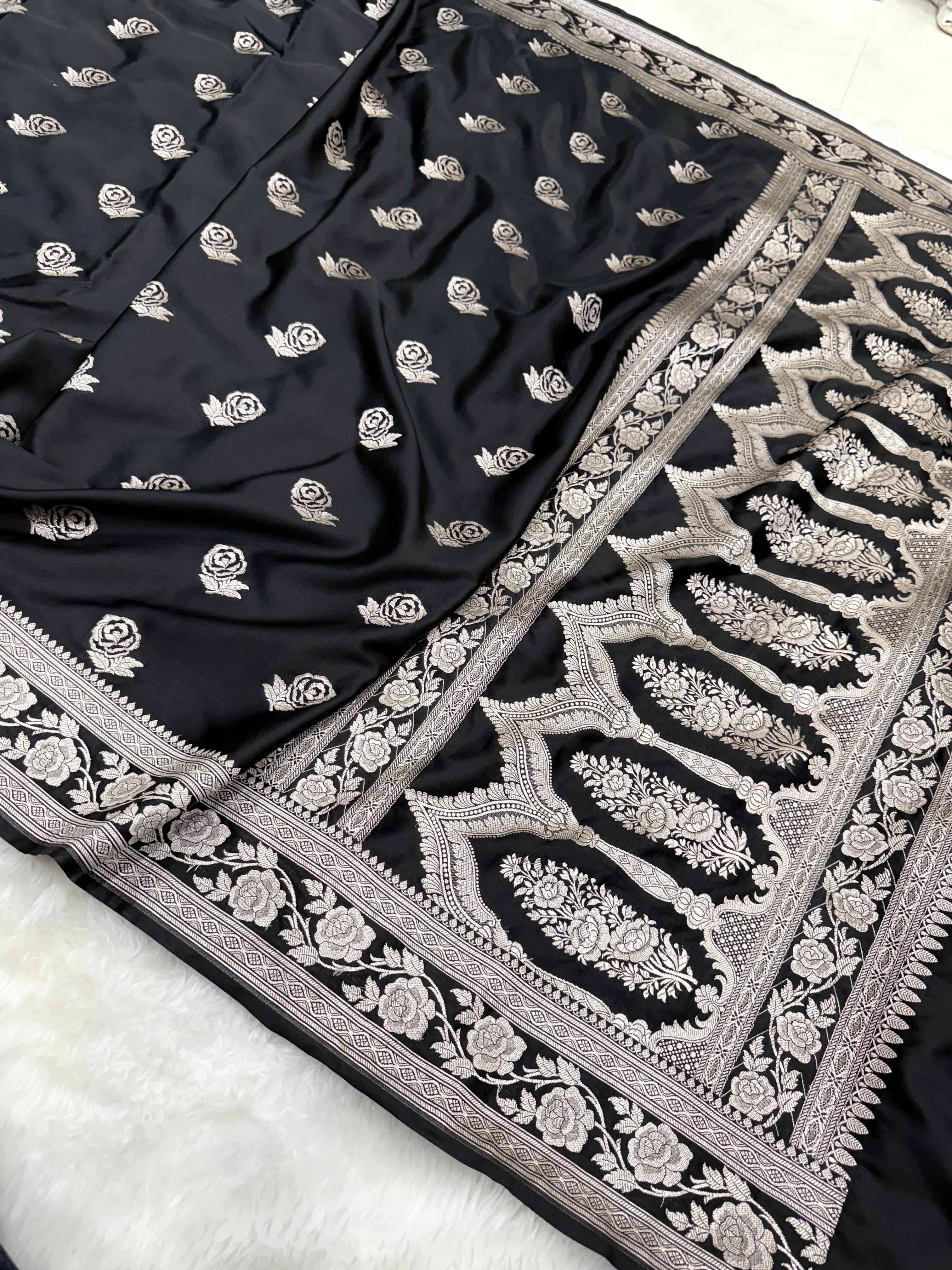 Black rose Motif Mashru Silk Saree