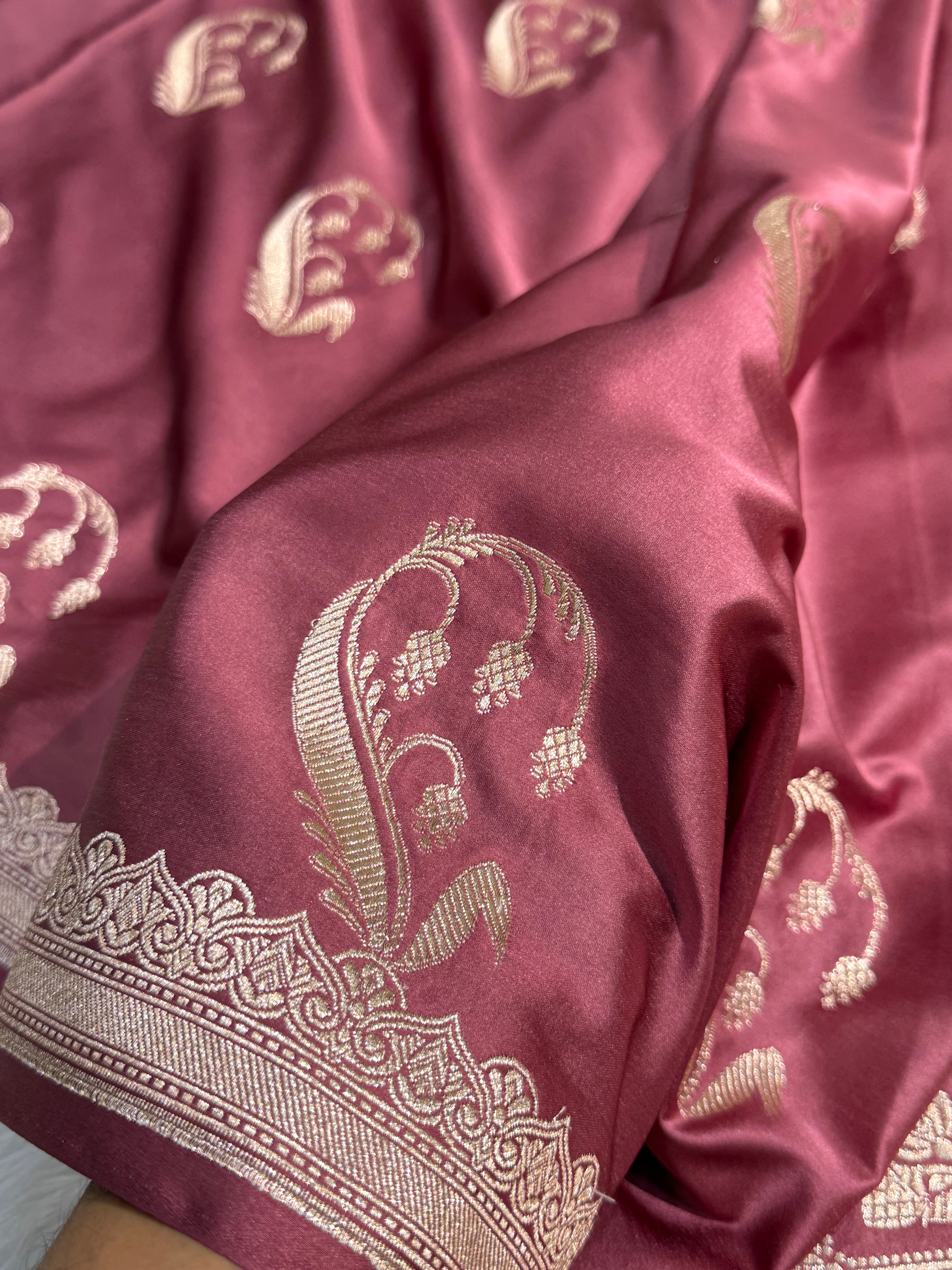 Mauve Unique Boota Motif Mashru Silk Saree