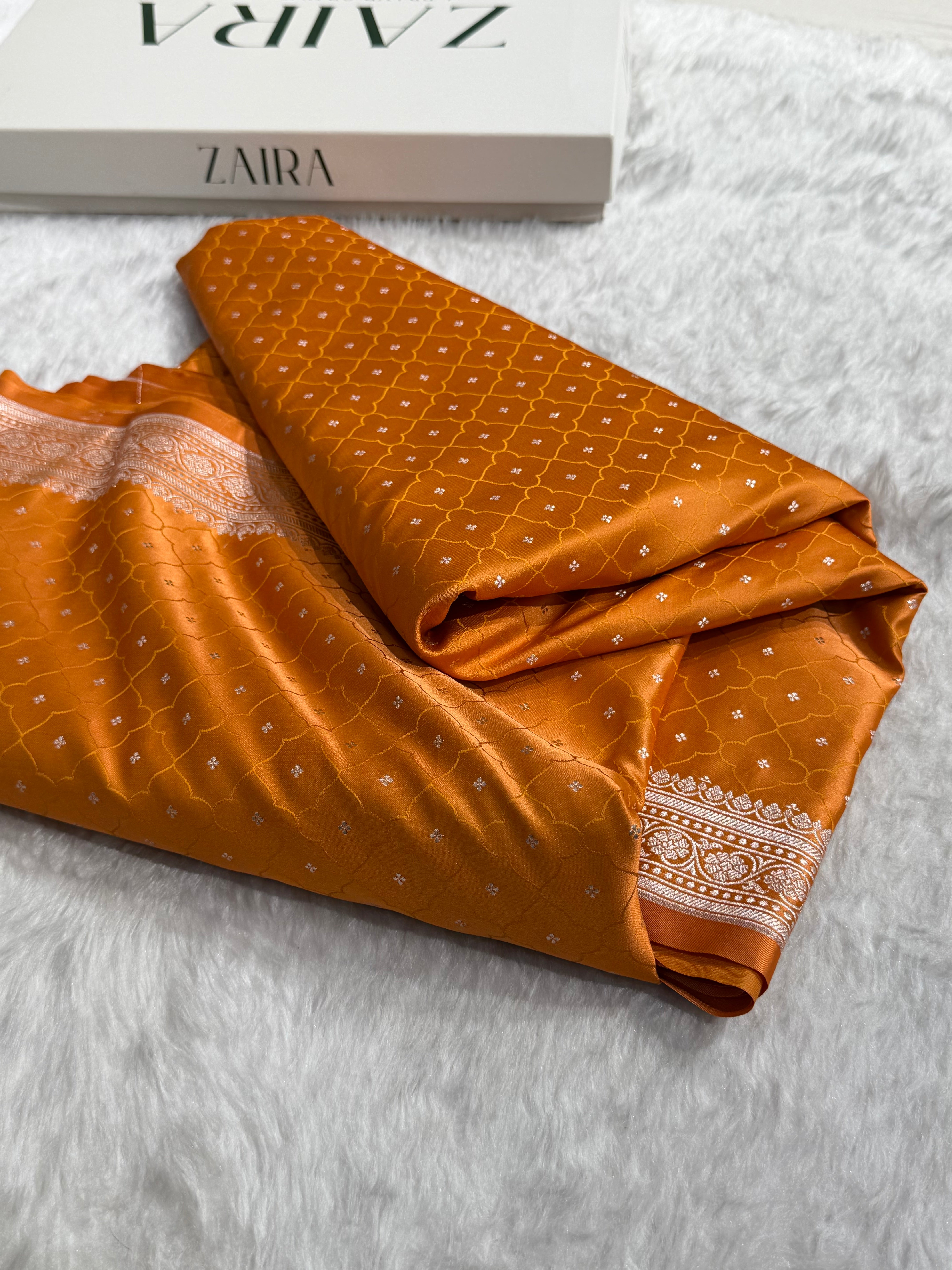 Dusty Peach Shades Tanchoi Motif Mashru Silk Saree MST-13