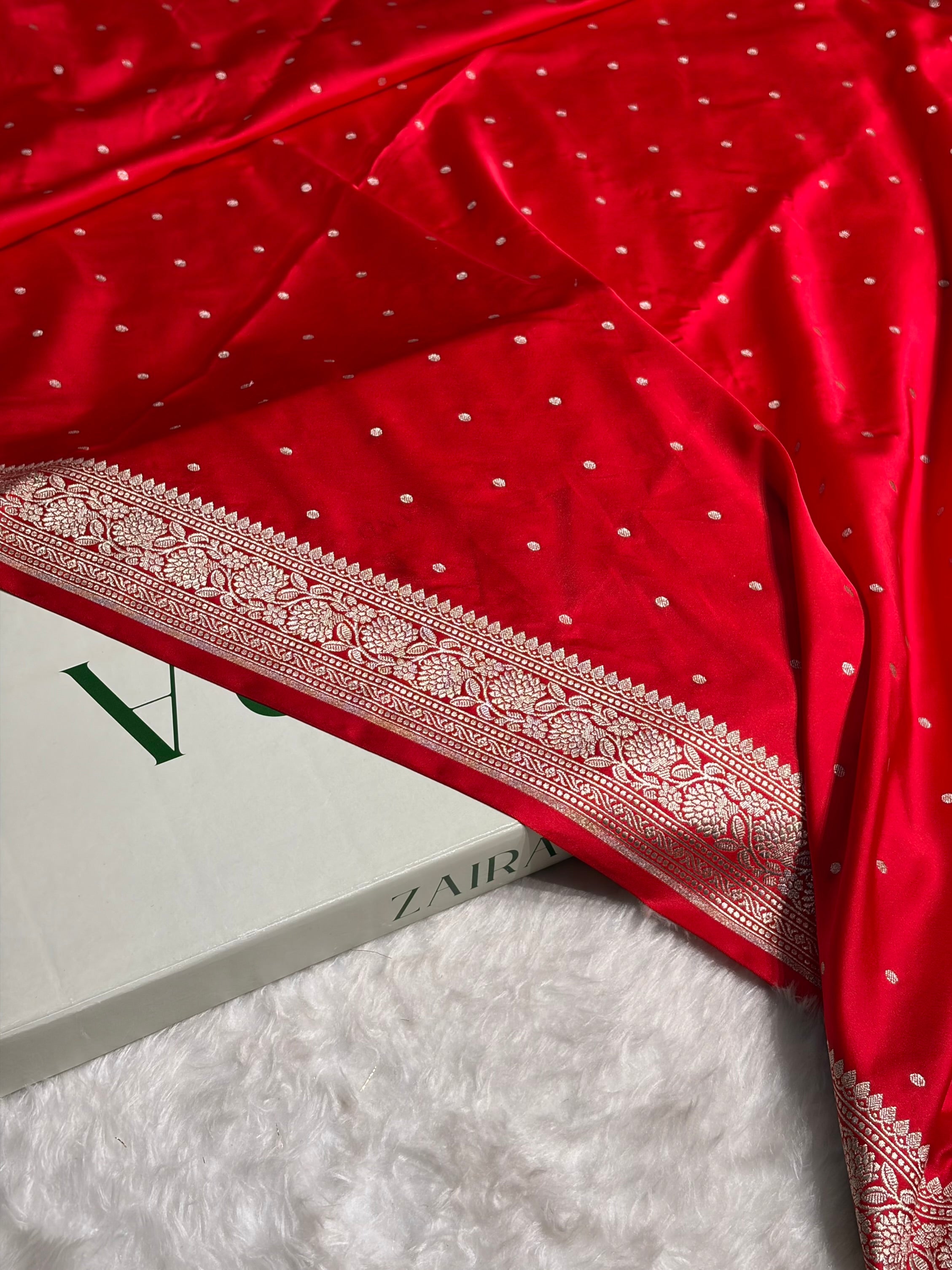 Red Shades Booti Mashru Silk Saree MS65