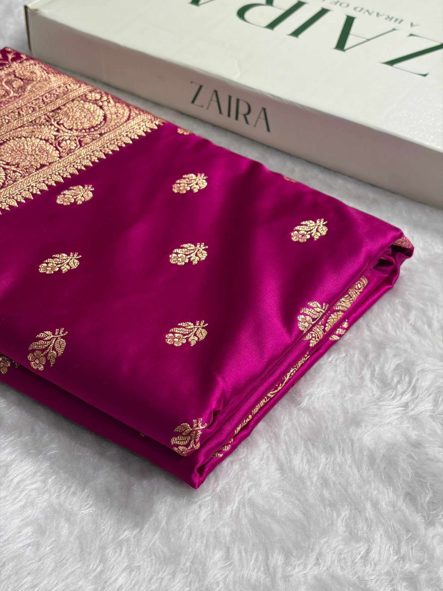 Banarasi Cross Magenta Floral Boota Pattern Satin Katan Silk Saree SK71