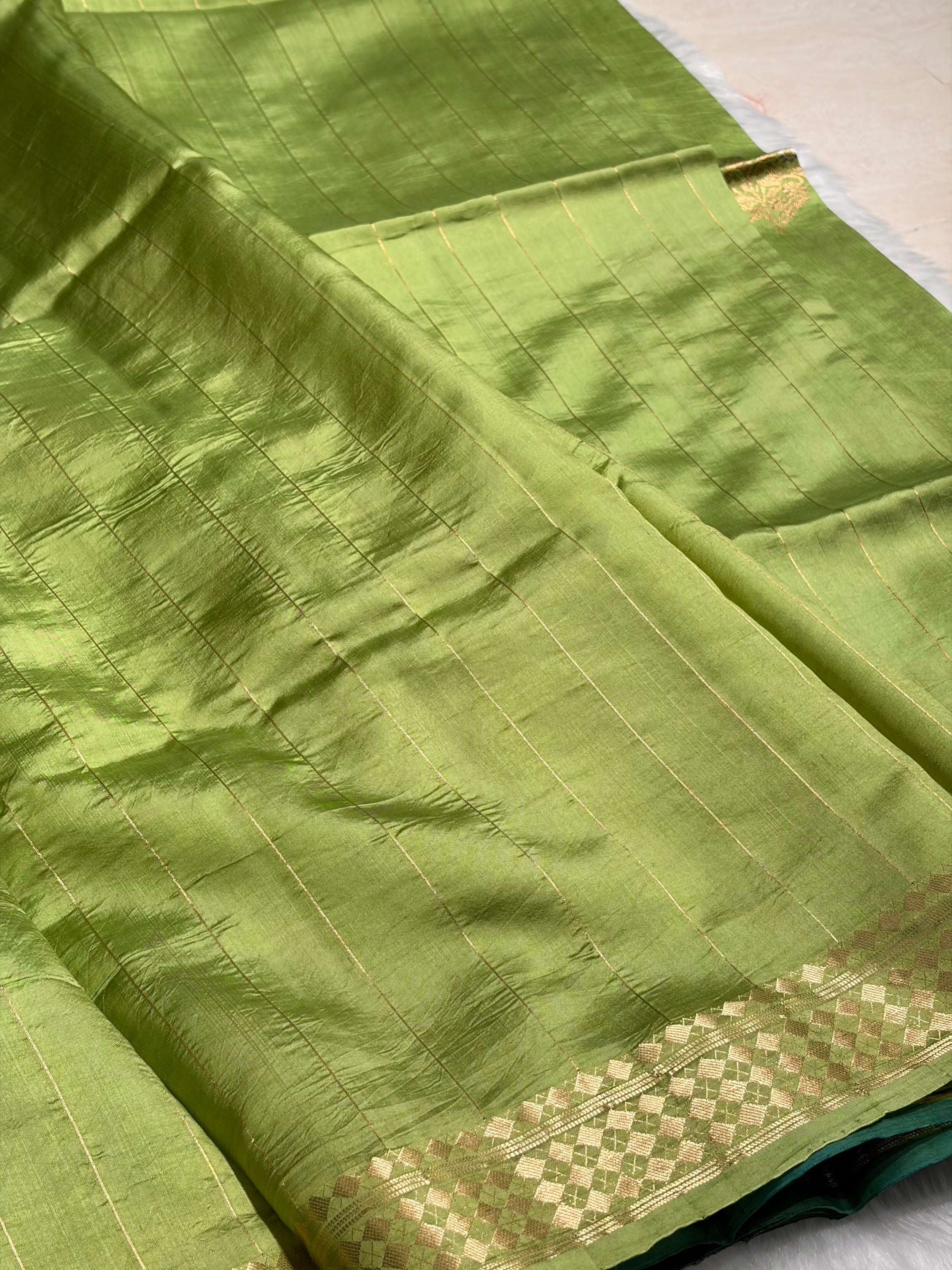 Olive Green Shades Handwoven Pure Raw Mango Silk RM-48