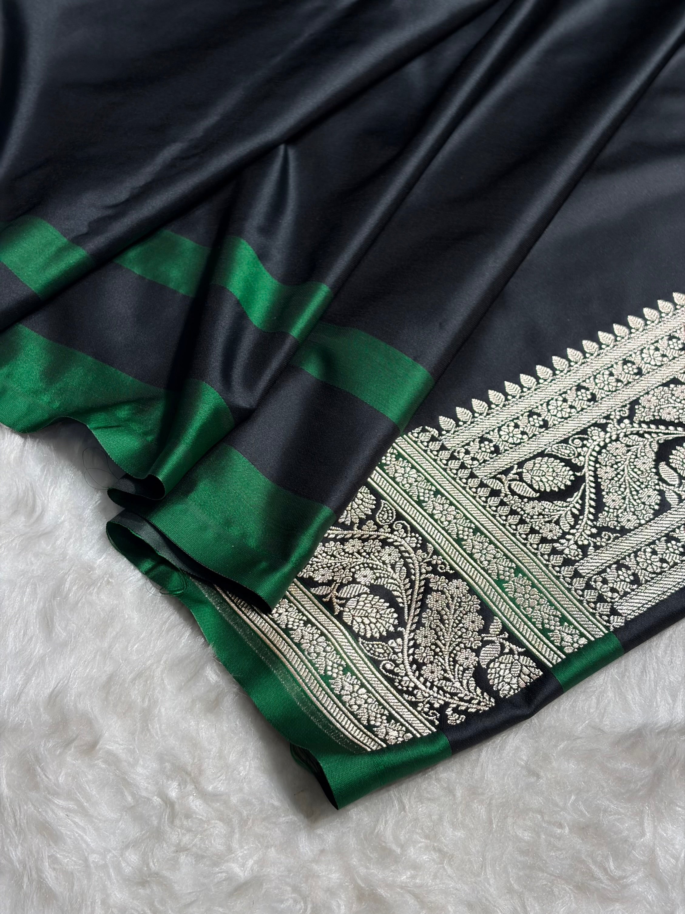 Banarasi Wine With Contrast Black Floral Border Mashru Silk Saree MSM-101