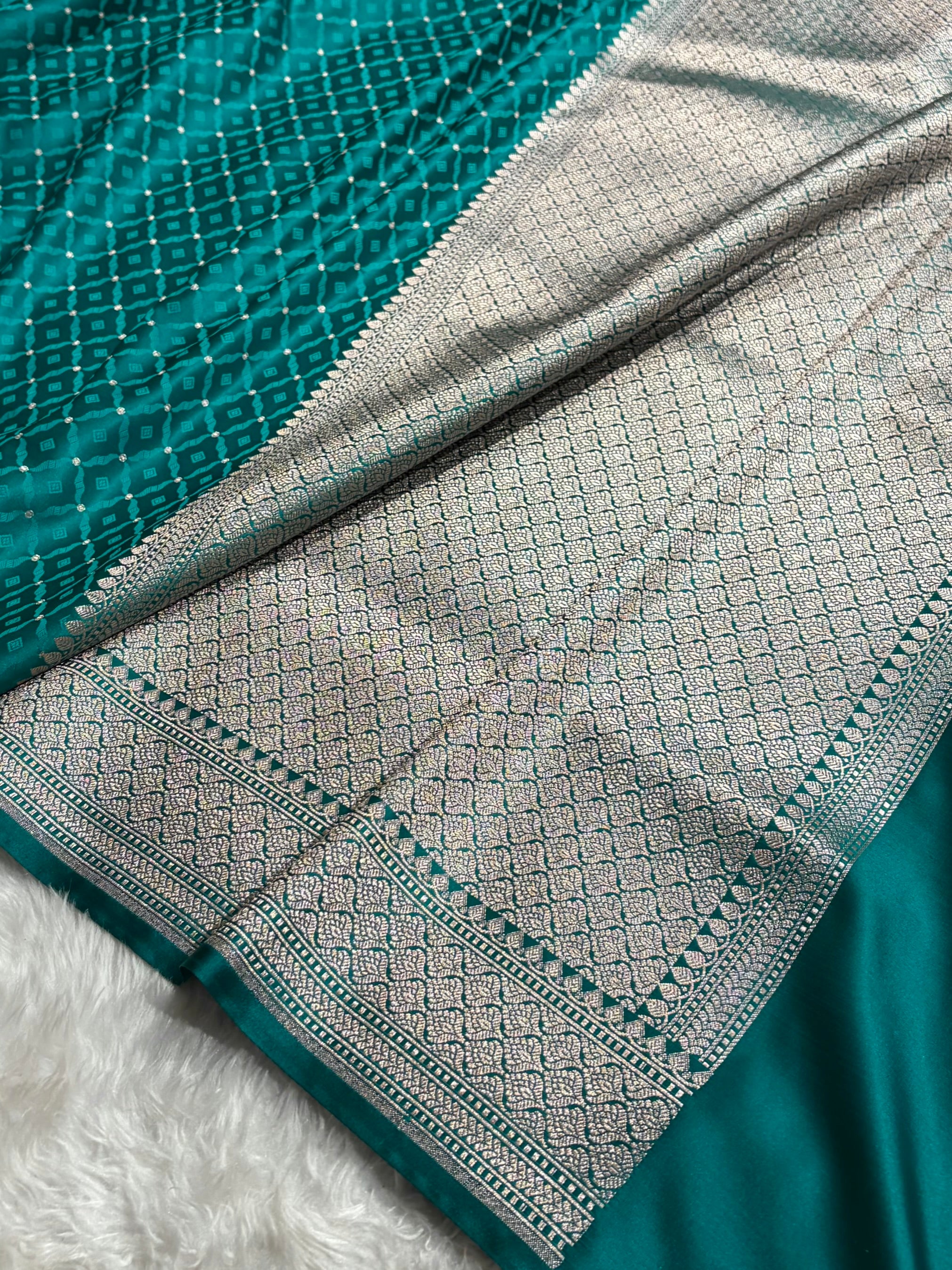 Rama Shades Tanchoi Motif Mashru Silk Saree MST-14