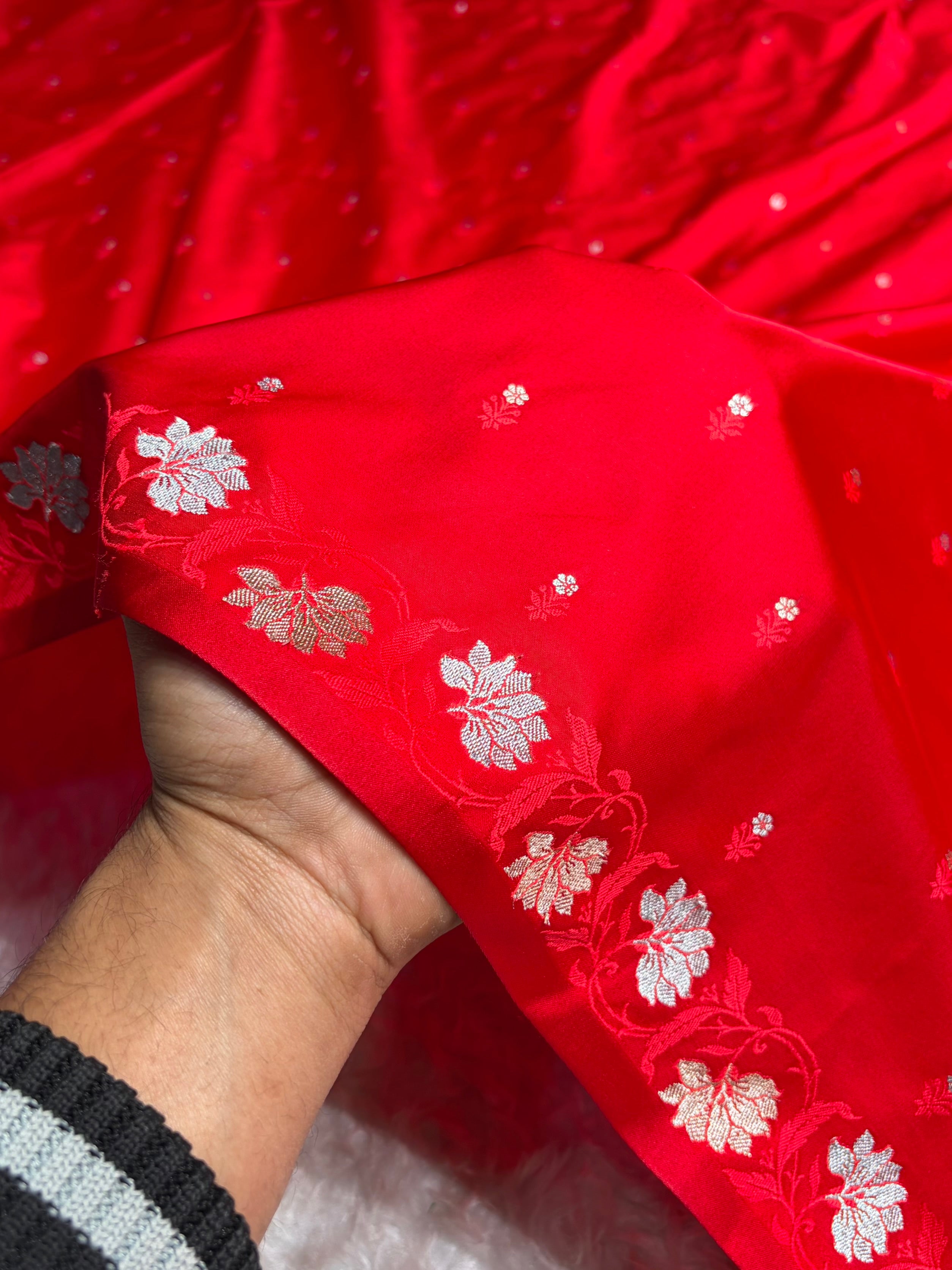 Red Floral Boota With Floral Border Mashru Silk Saree MSM 78