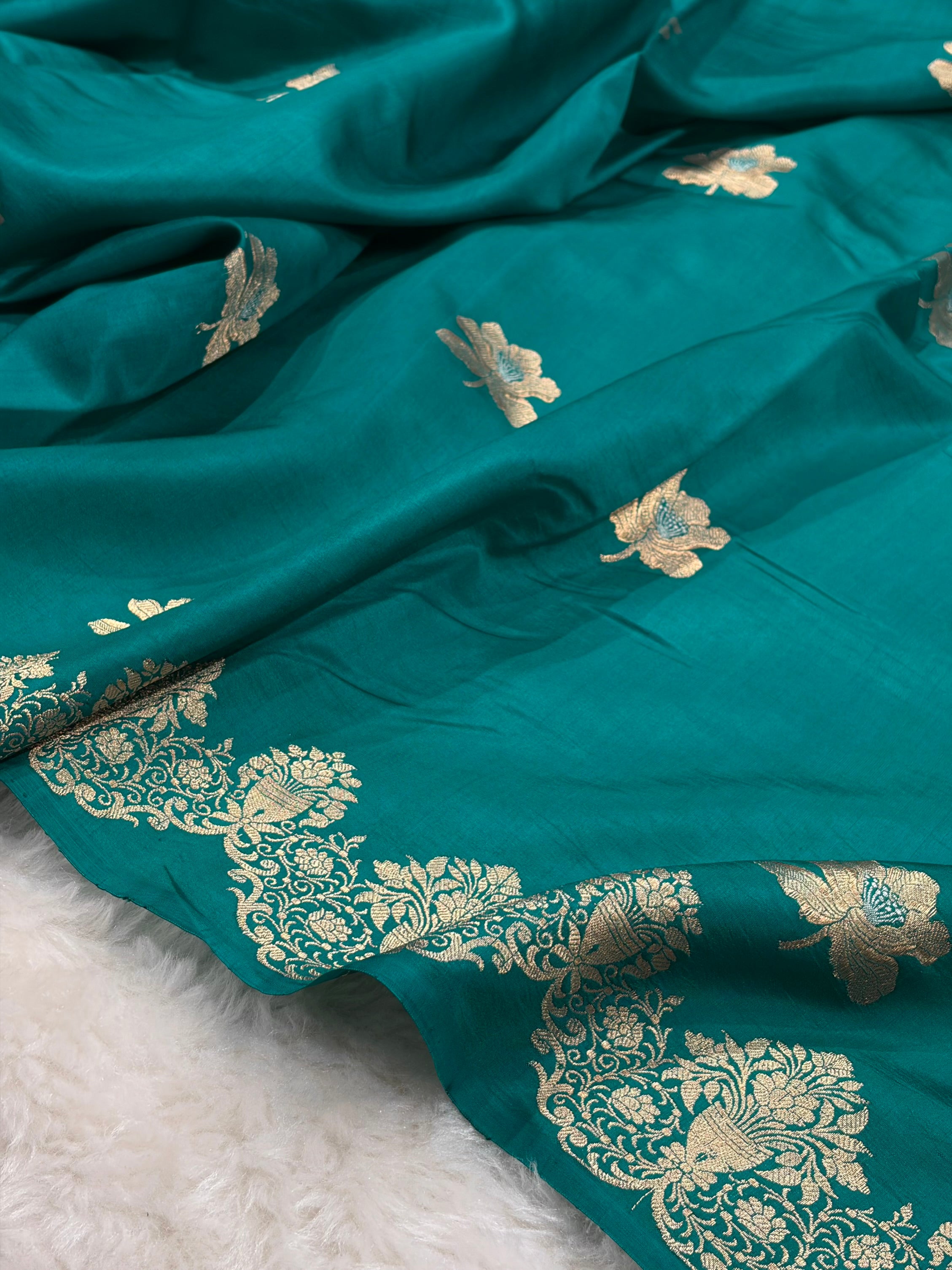 Banarasi Rama Shades Minakari Boota Handwoven Pure Paper Silk RM-79