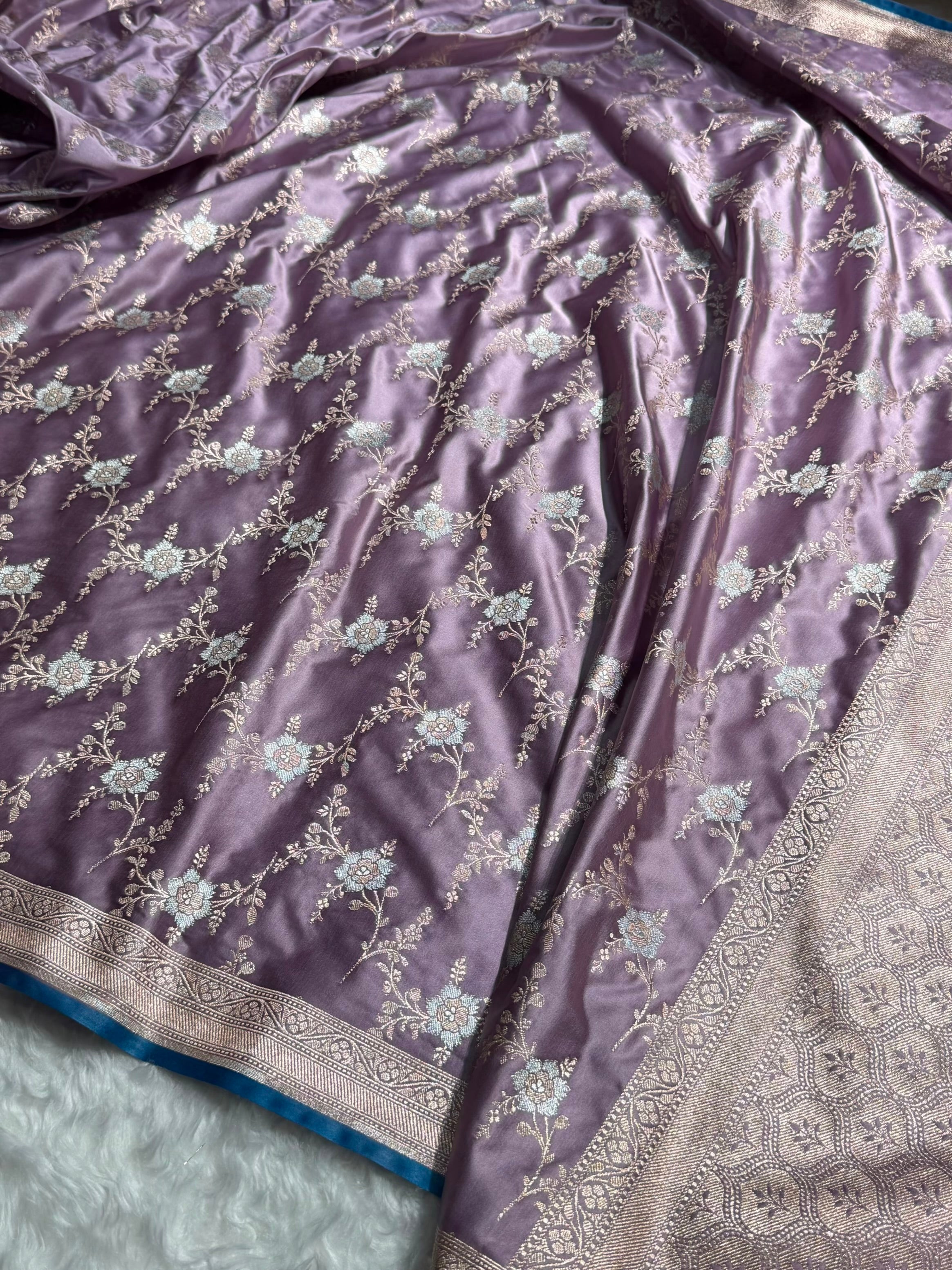 Dusty Lavender Shades Minakari Jaal Mashru Silk Saree MCS08