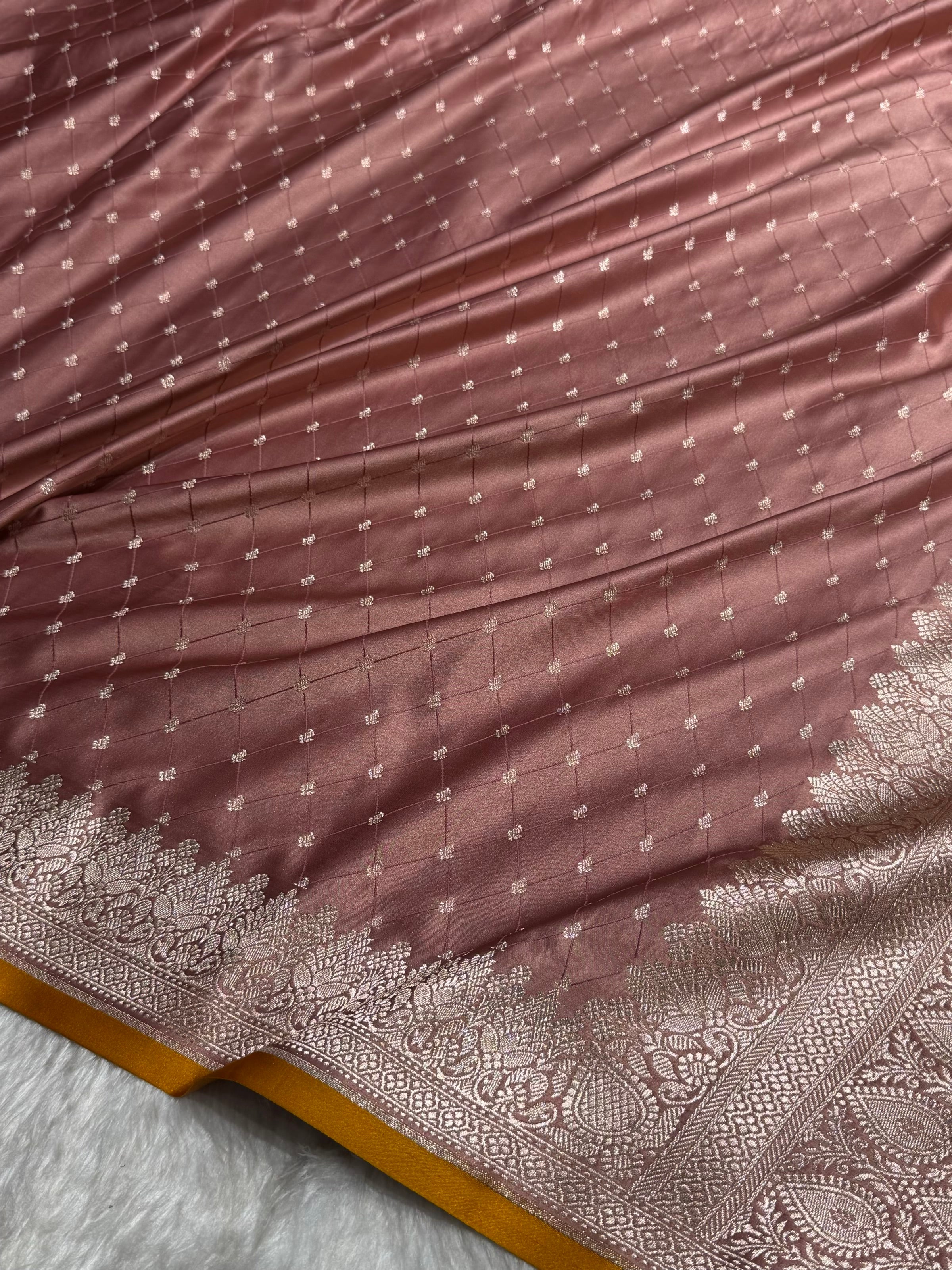 Banarasi Mauve Shades Tanchoi Motif Mashru Silk Saree MST-09