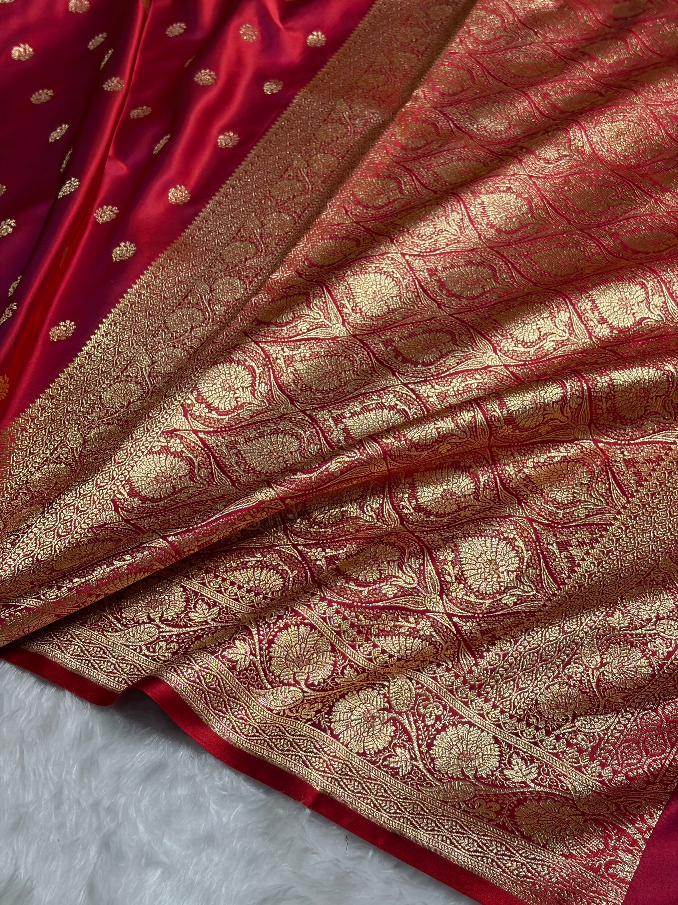 Magentic Red Floral Boota Pattern Satin Katan Silk Saree SK72