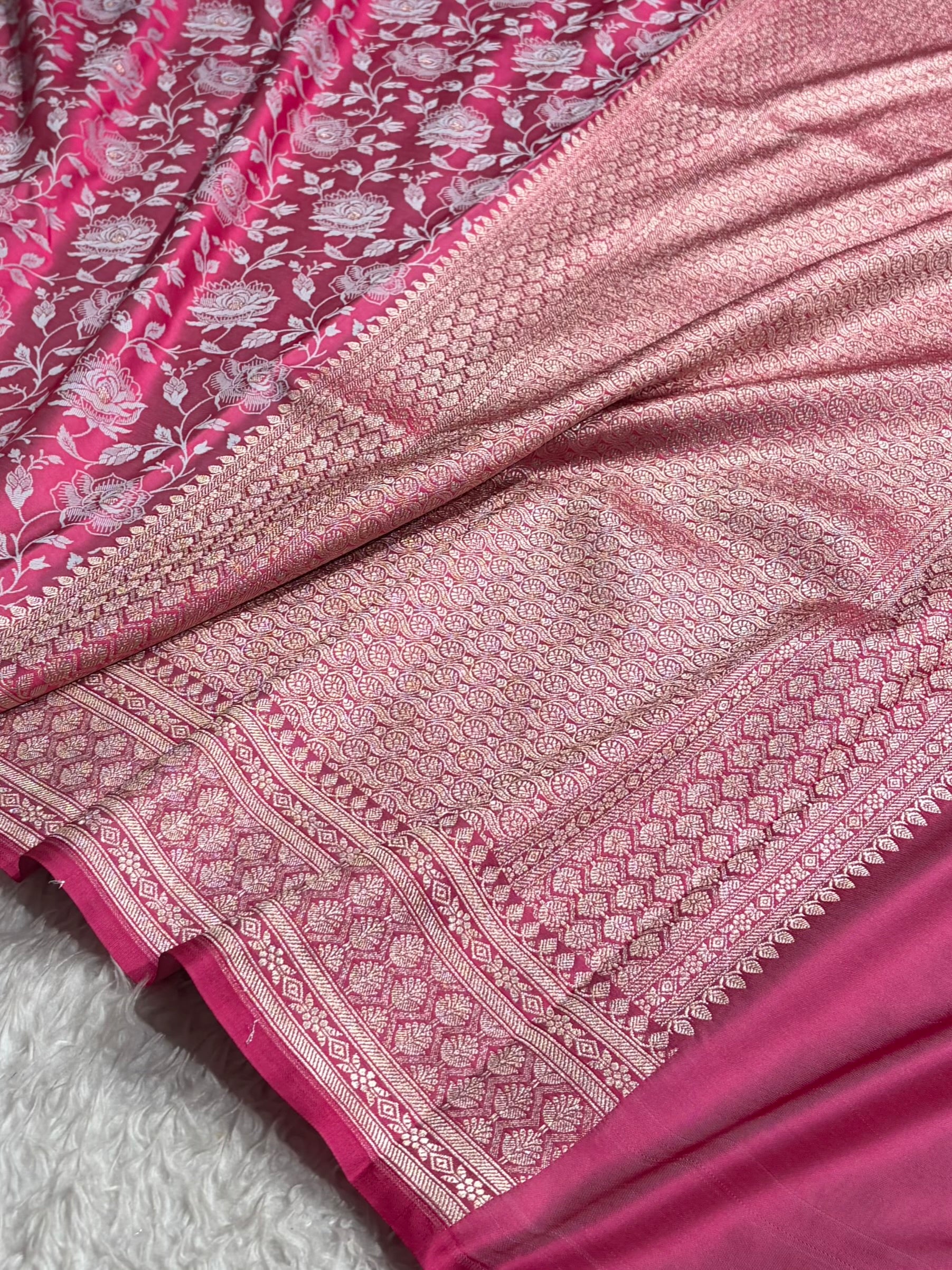 Banarasi Rani Floral Booti Mashru Silk Saree