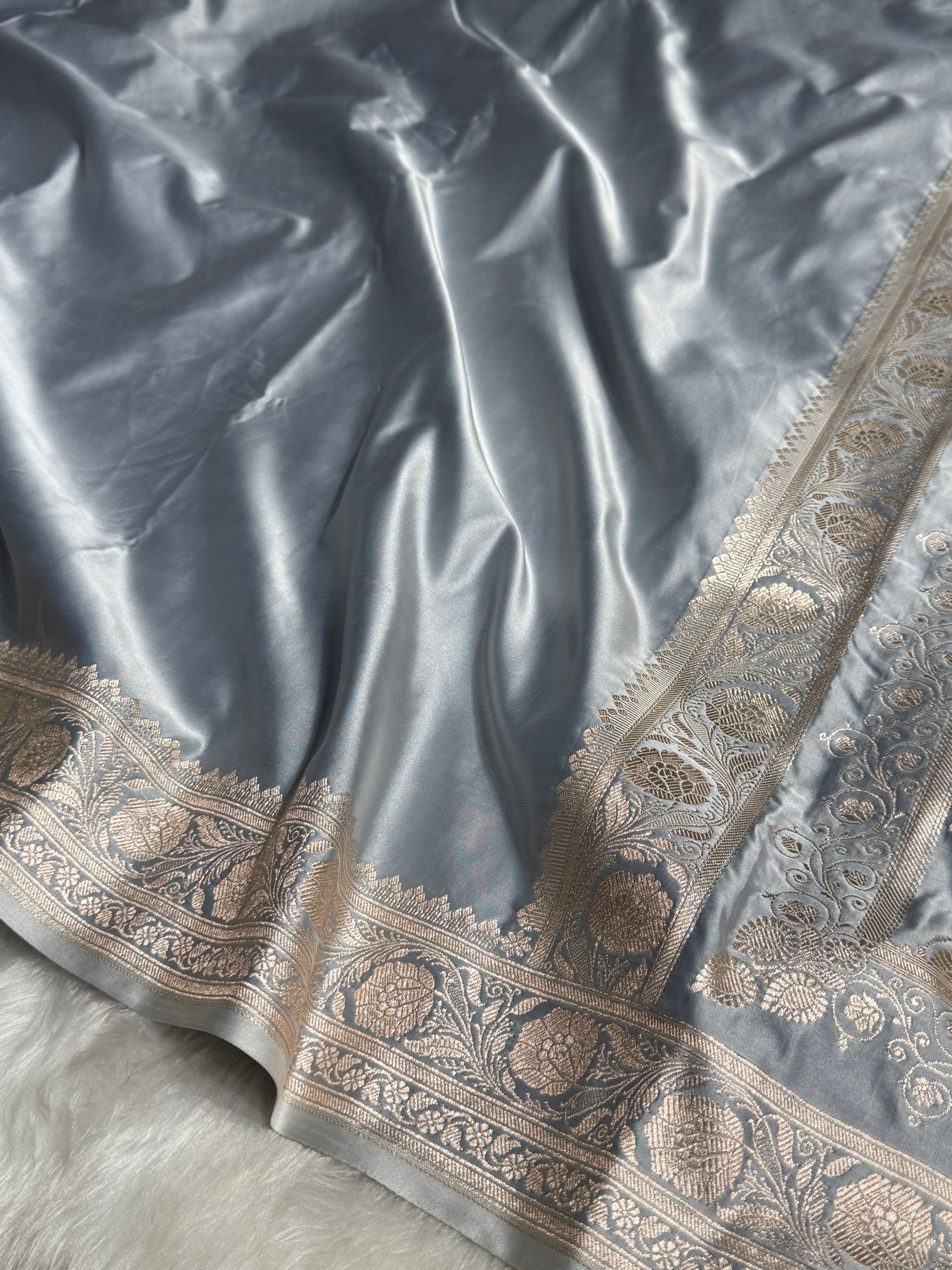 Grayish Blue Shades Plain Mashru Silk Saree