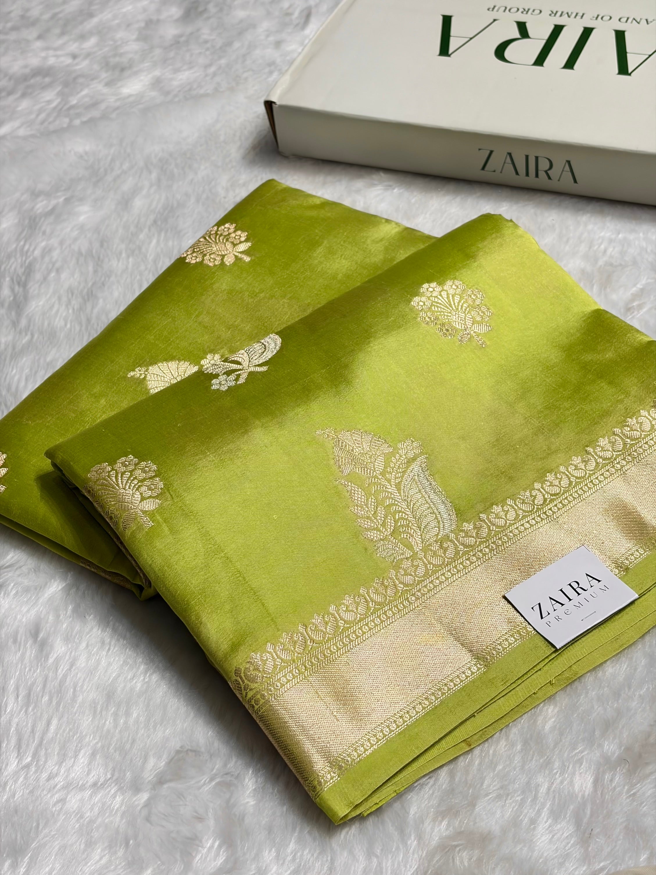 Pista Green Banarasi Boota Pattern Pure Caramel Silk Saree CS-08