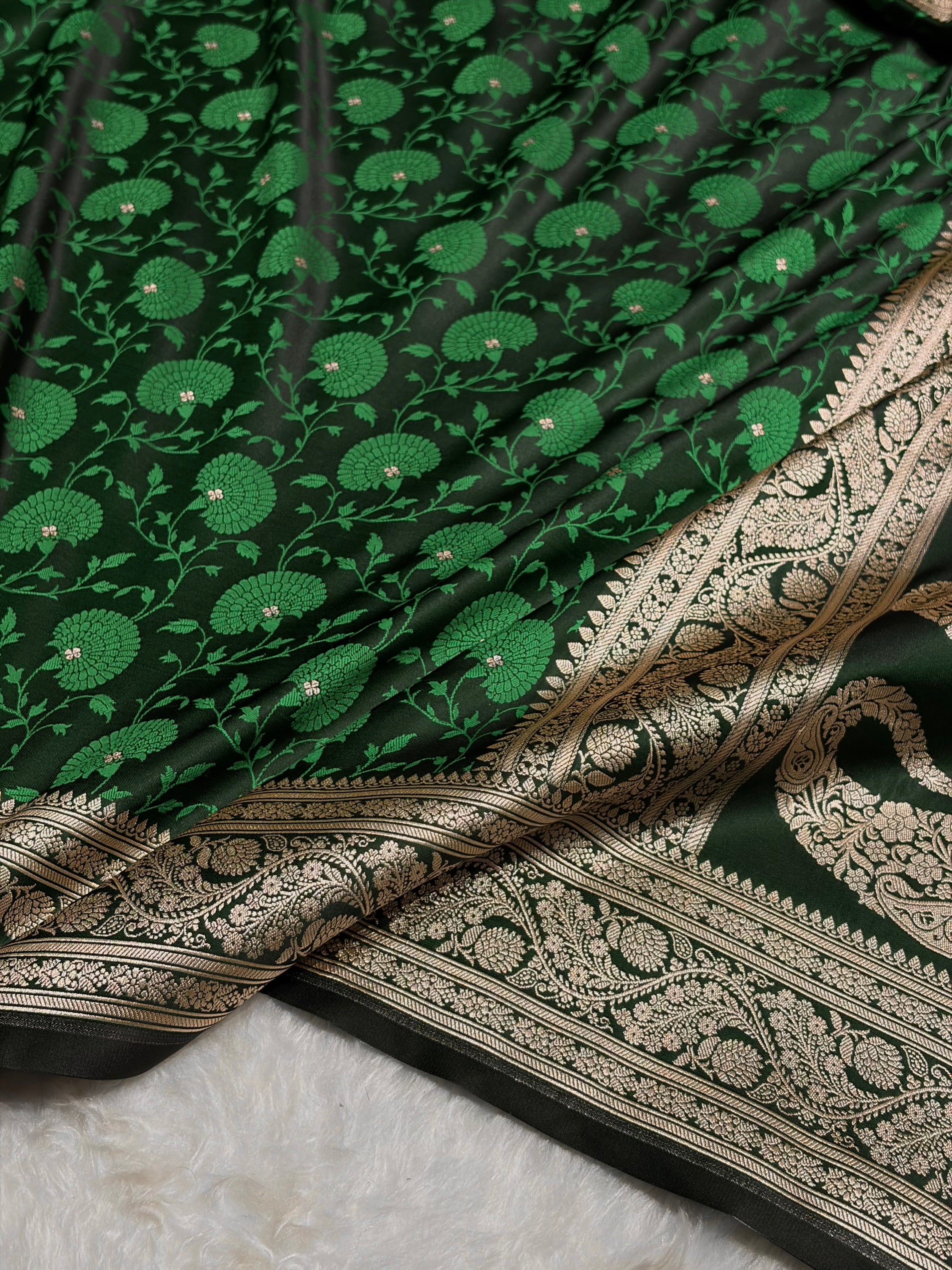Bottle Green Shades Tanchoi Motif Mashru Silk Saree MST-11