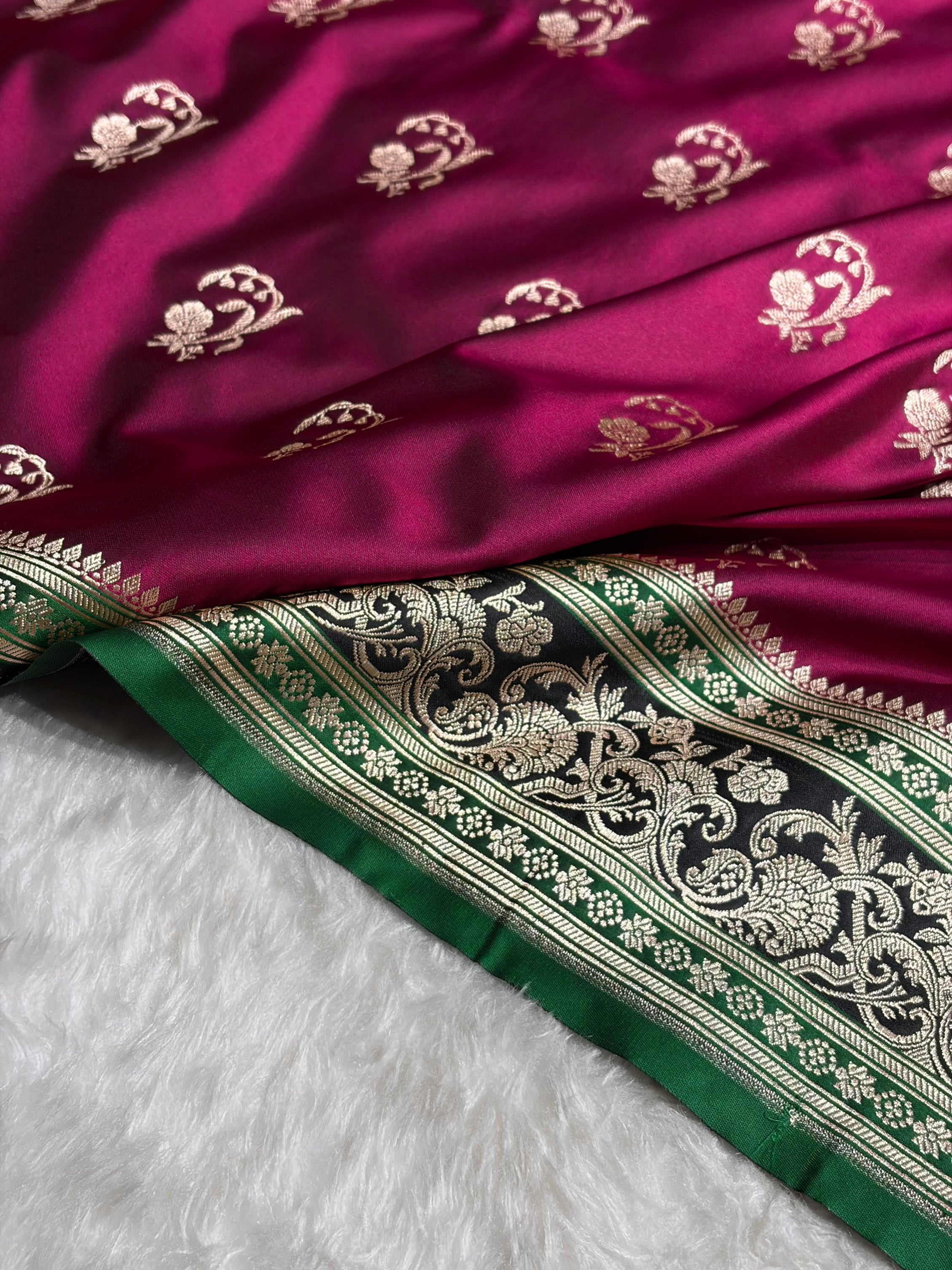 Banarasi Cross Wine With Contrast Black Floral Border Mashru Silk Saree MSM-100