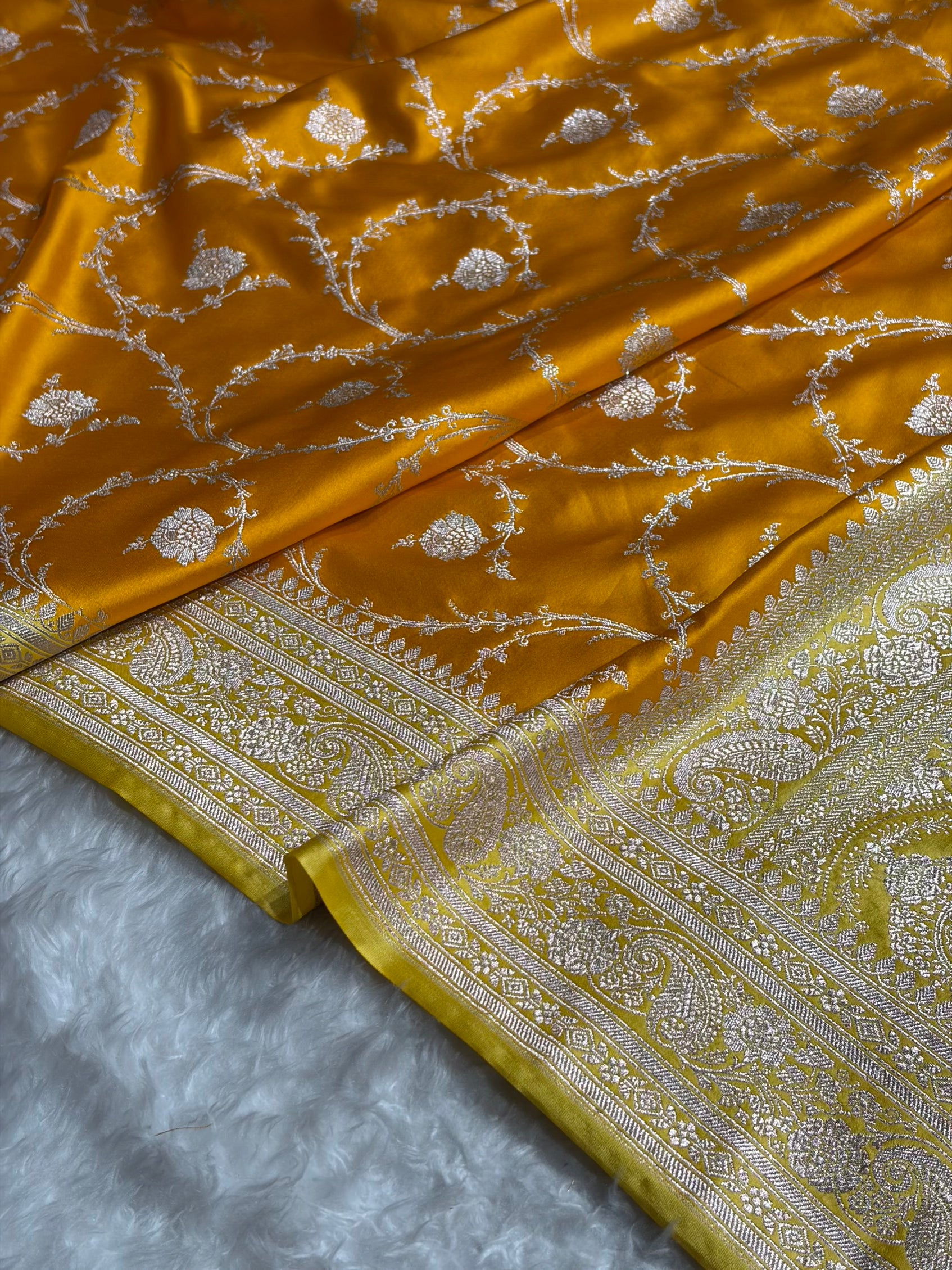 Banarasi Mustard With Lemon Contrast Shades Jaal Mashru Silk Saree MS44