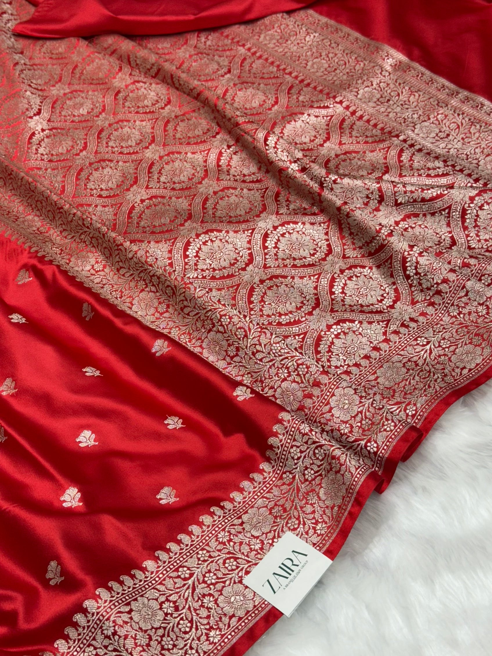 Royal Red Shades floral Booti Mashru Silk Saree