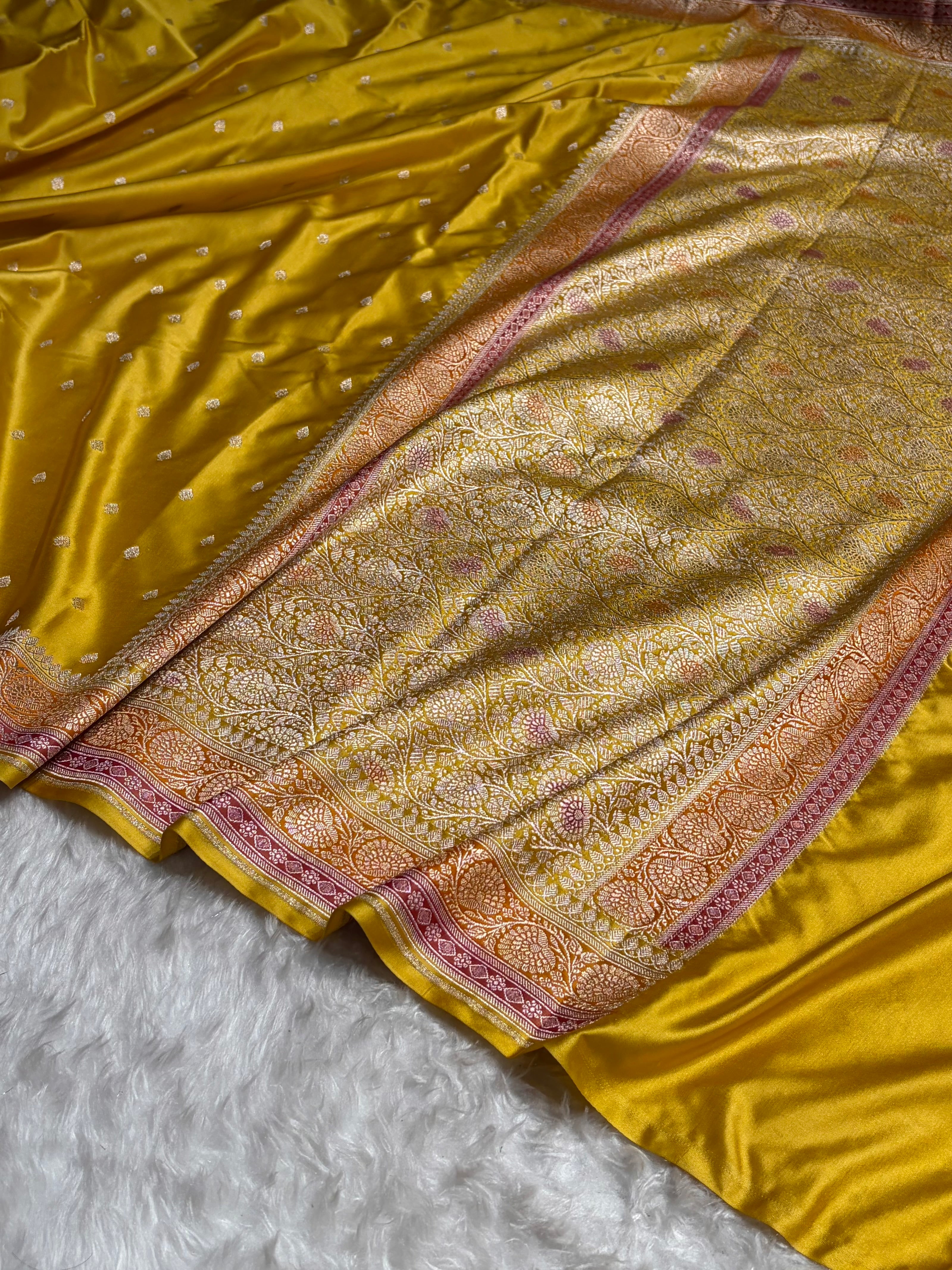 Mustard Shades With Contrast Border Booti Mashru Silk Saree MS79