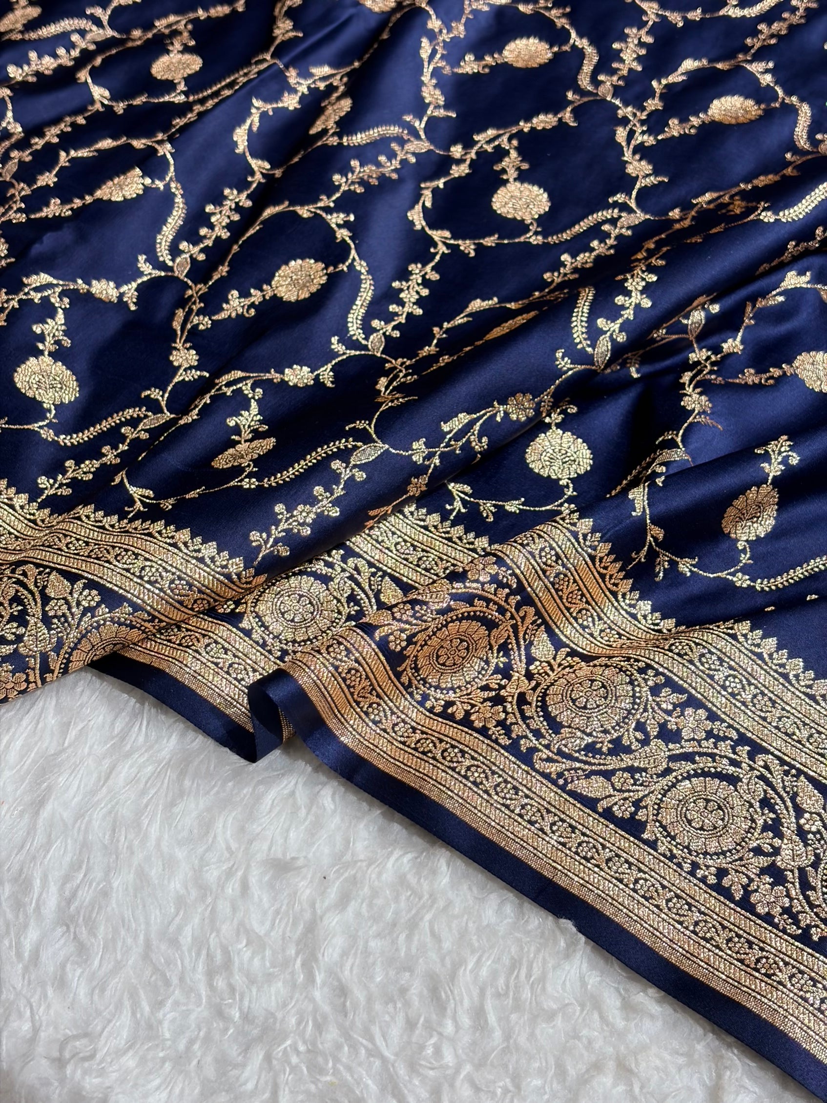 Banarasi Satin Katan Saree in Jaal Pattern Navy Blue Shades SK86
