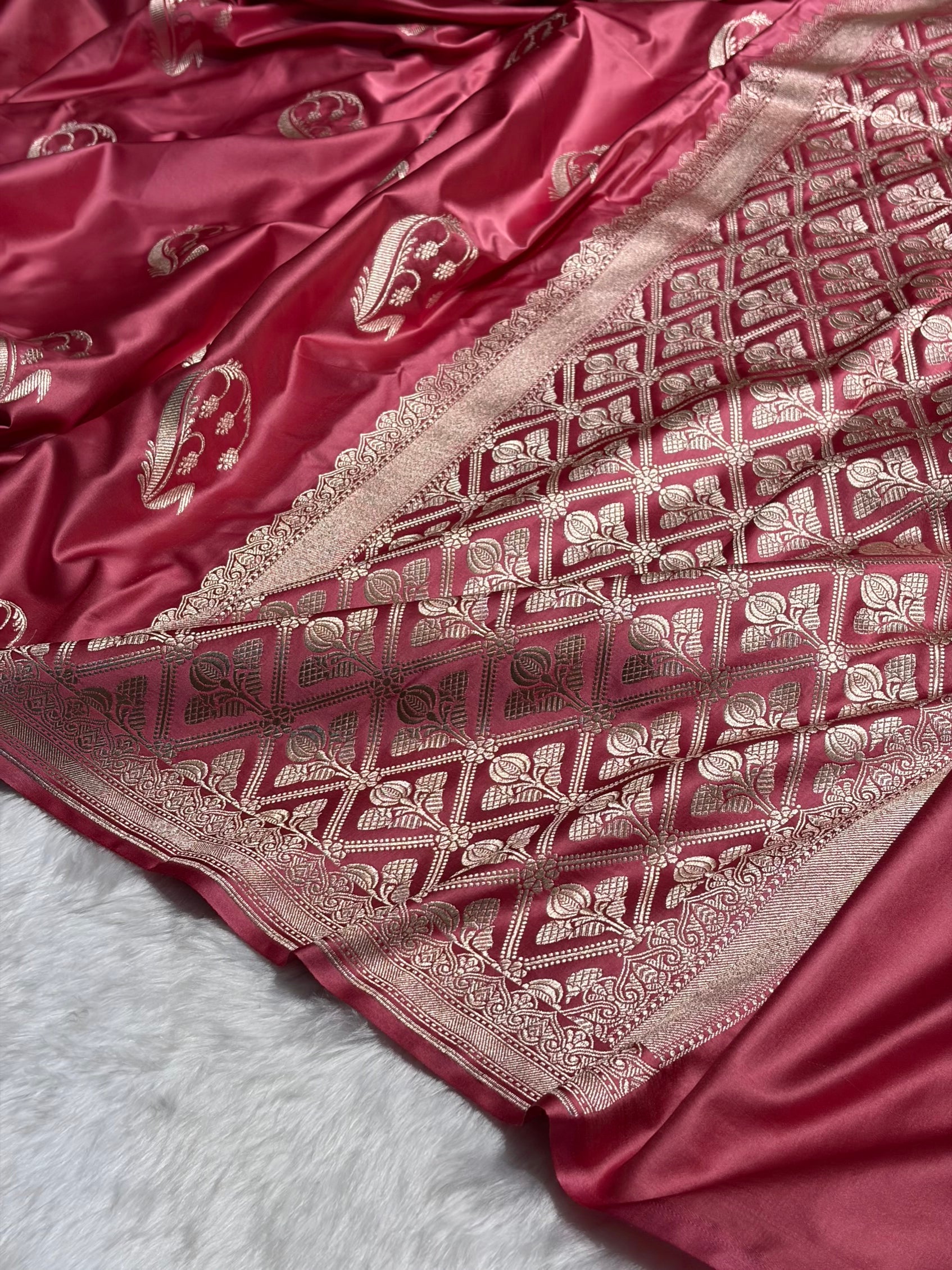 Dusty Peach Shades Unique Boota Motif Mashru Silk Saree MS12