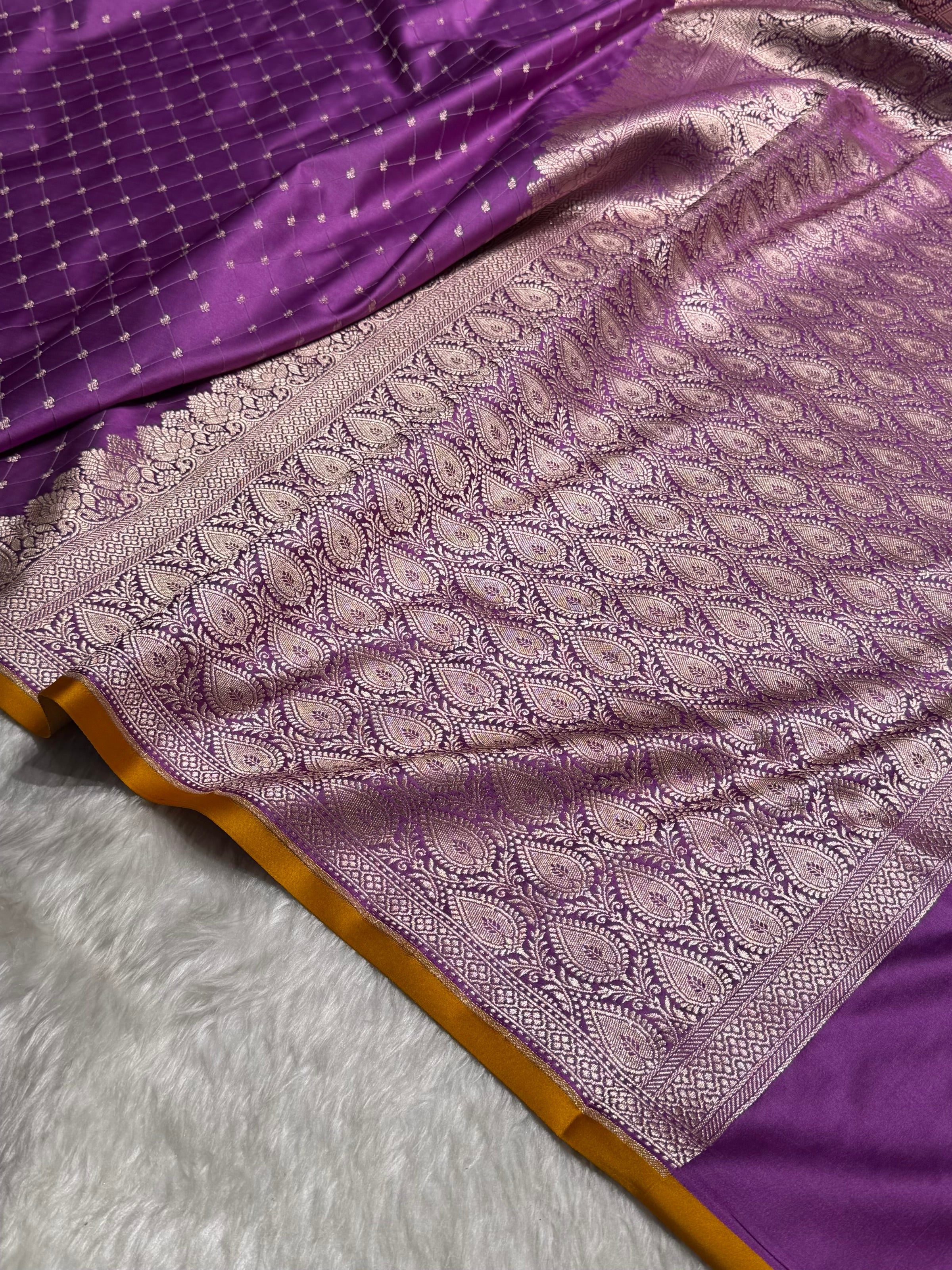 Banarasi Dark Lavender Shades Tanchoi Motif Mashru Silk Saree MST-09