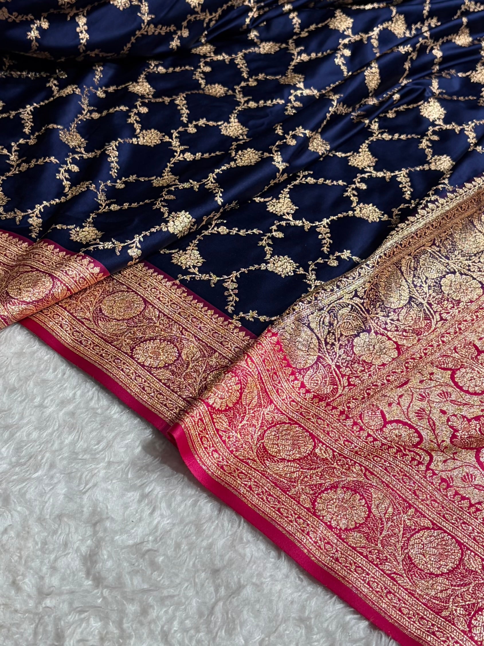 Banarasi Contrast Satin Katan Saree With Jaal Pattern in Navy Blue With Rani Shades SK124