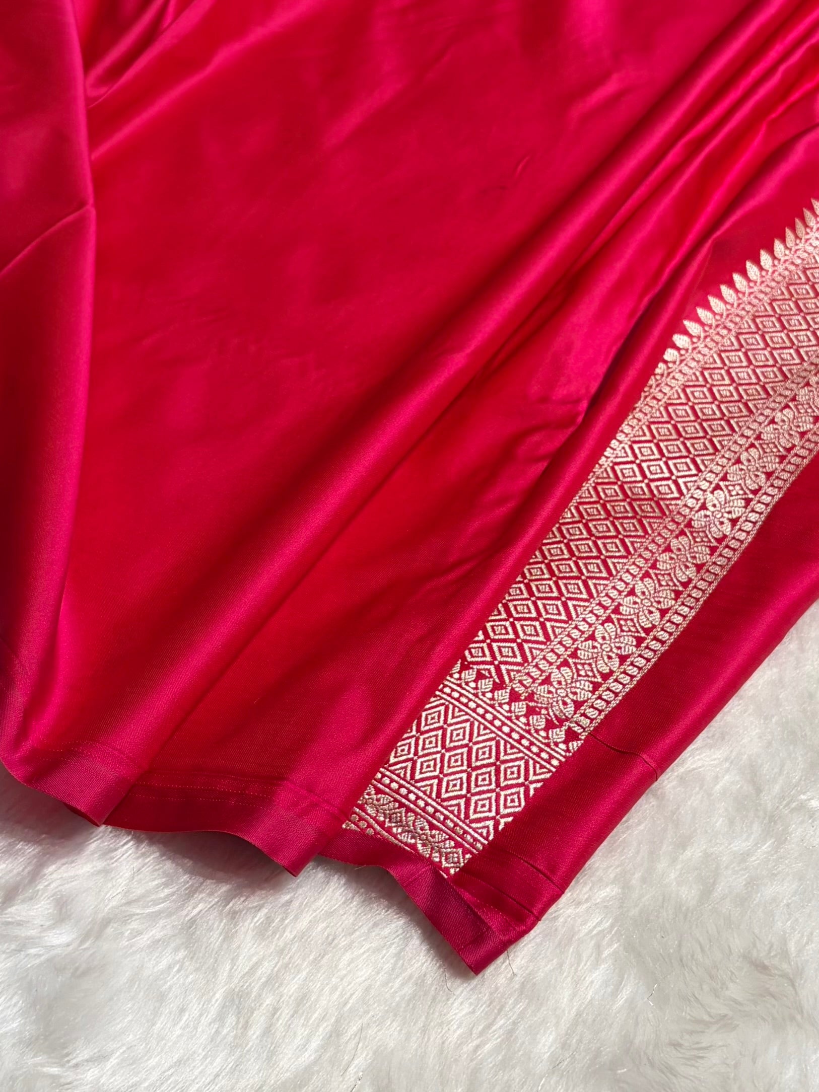 Rani Shades Tanchoi Motif Mashru Silk Saree MST-12