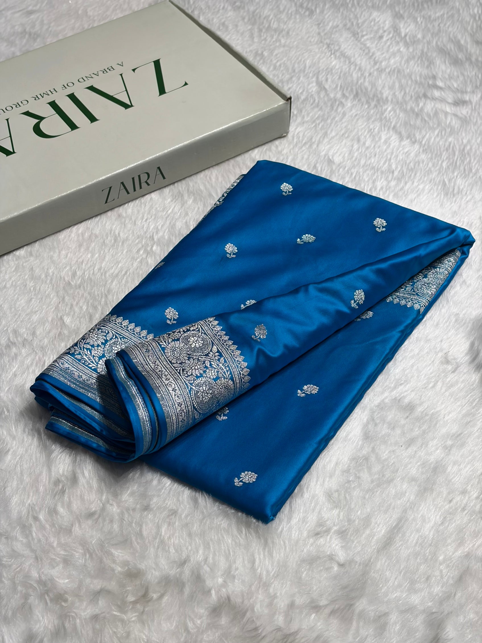 Firozi Shades Booti Mashru Silk Saree MS73