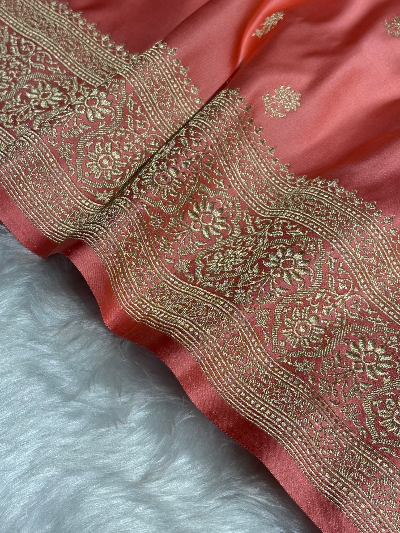 Baby Pink Floral Booti Katan Silk Saree SK62