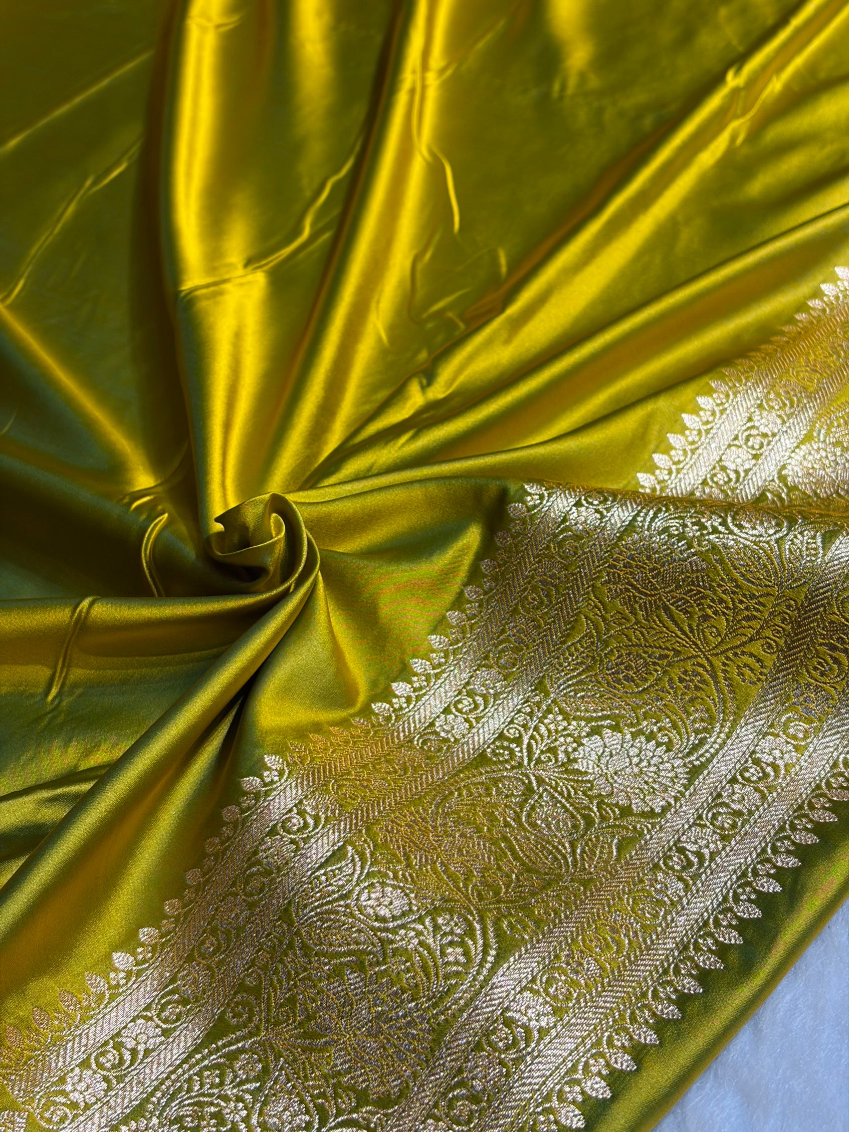Liril Green Floral Jaal Pattern Satin Katan Silk saree SK55