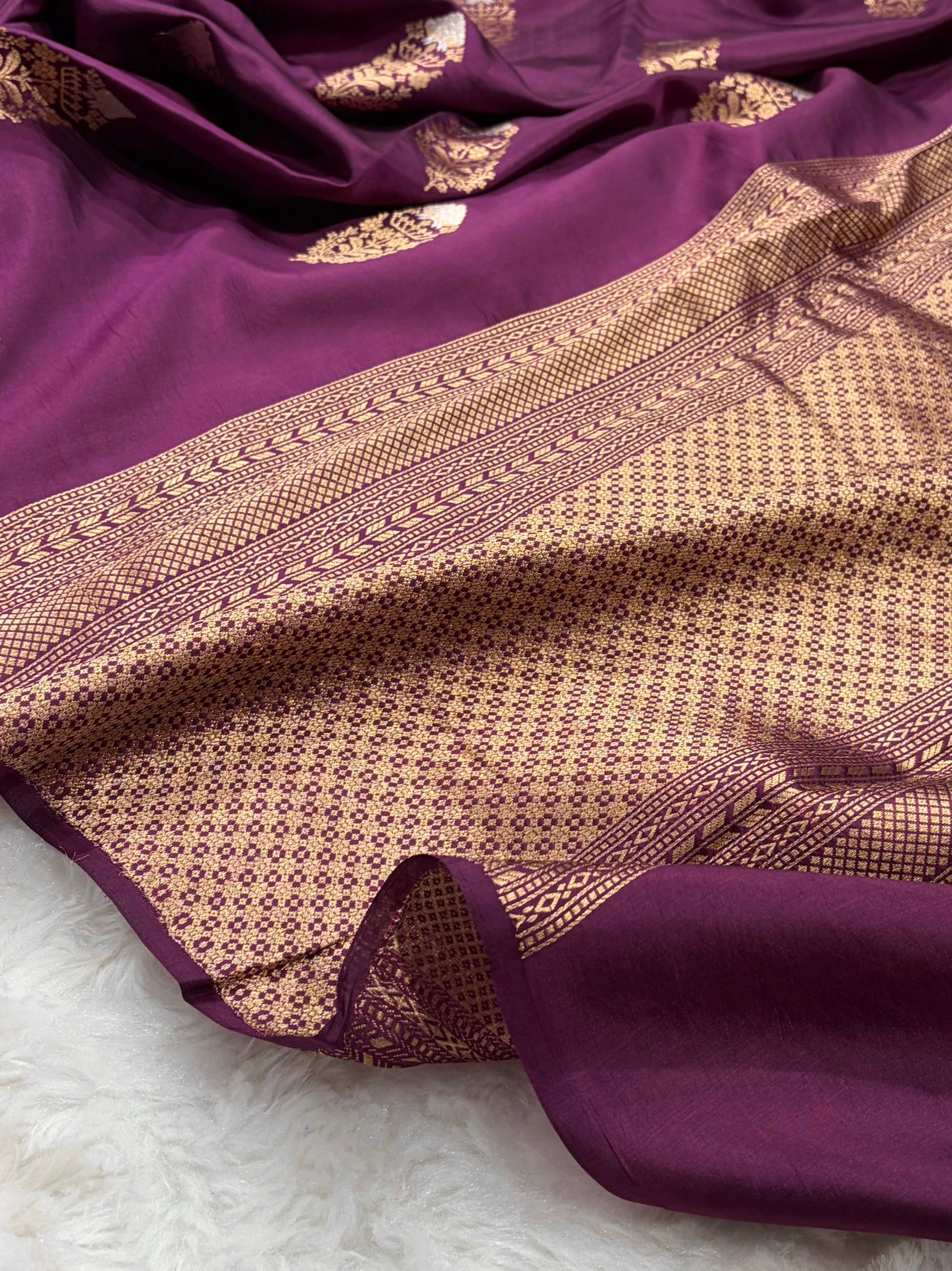 Wine Shades Handwoven Pure Paper Silk RM-51