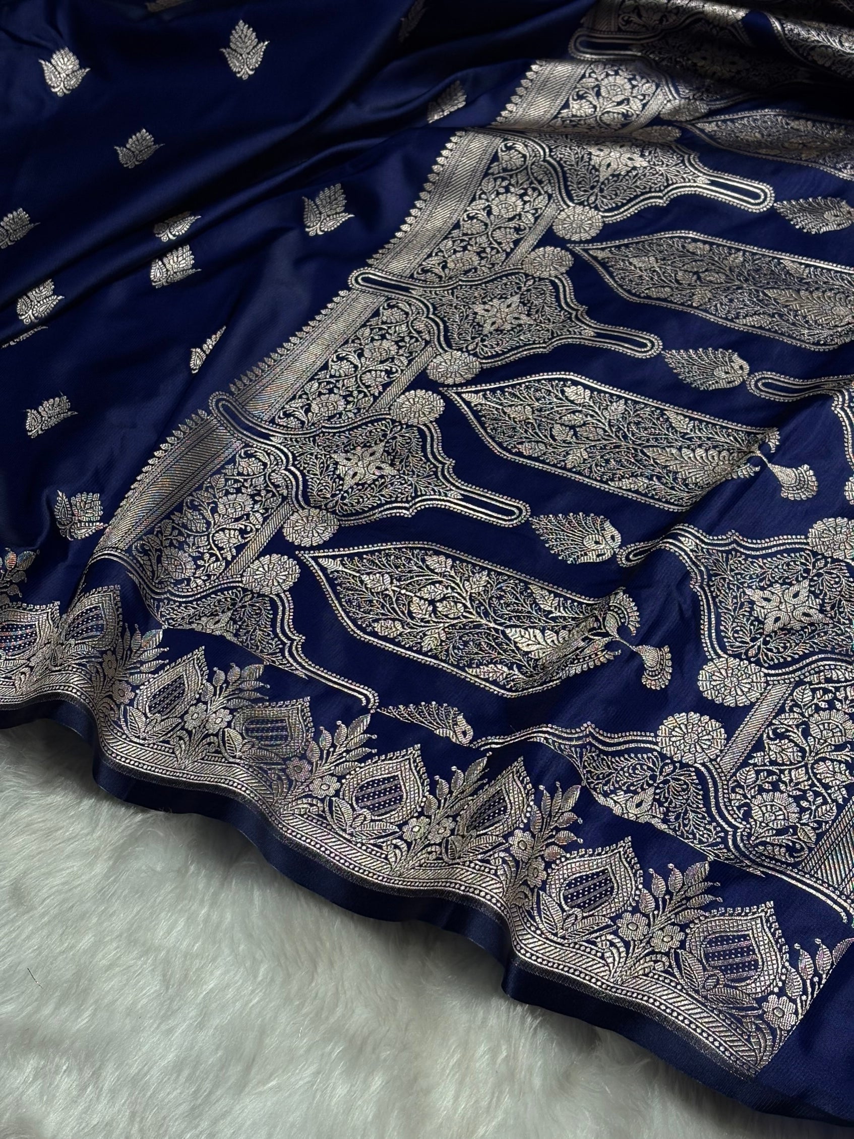 Violet Floral Boota With Floral Border Mashru Silk Saree MSM-80