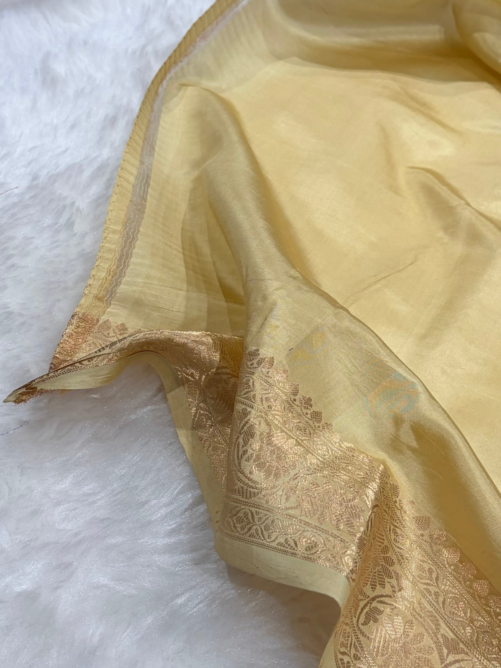 Banarasi Wine With Tusser Contrast Shades Boota Handwoven Pure Paper Silk RM-77