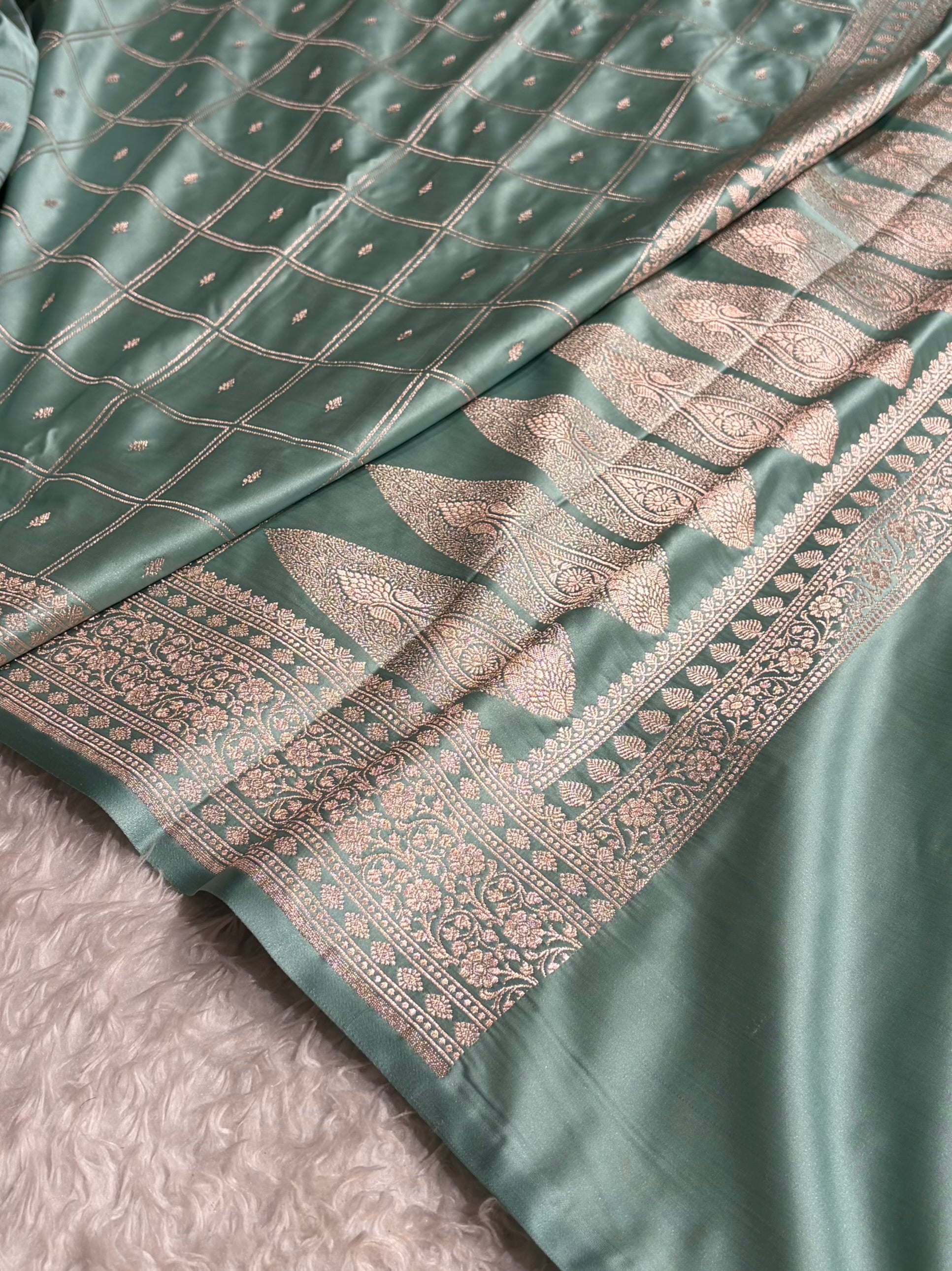 Sea Green Shades Banarasi With Floral Border Mashru Silk Saree MSM-124