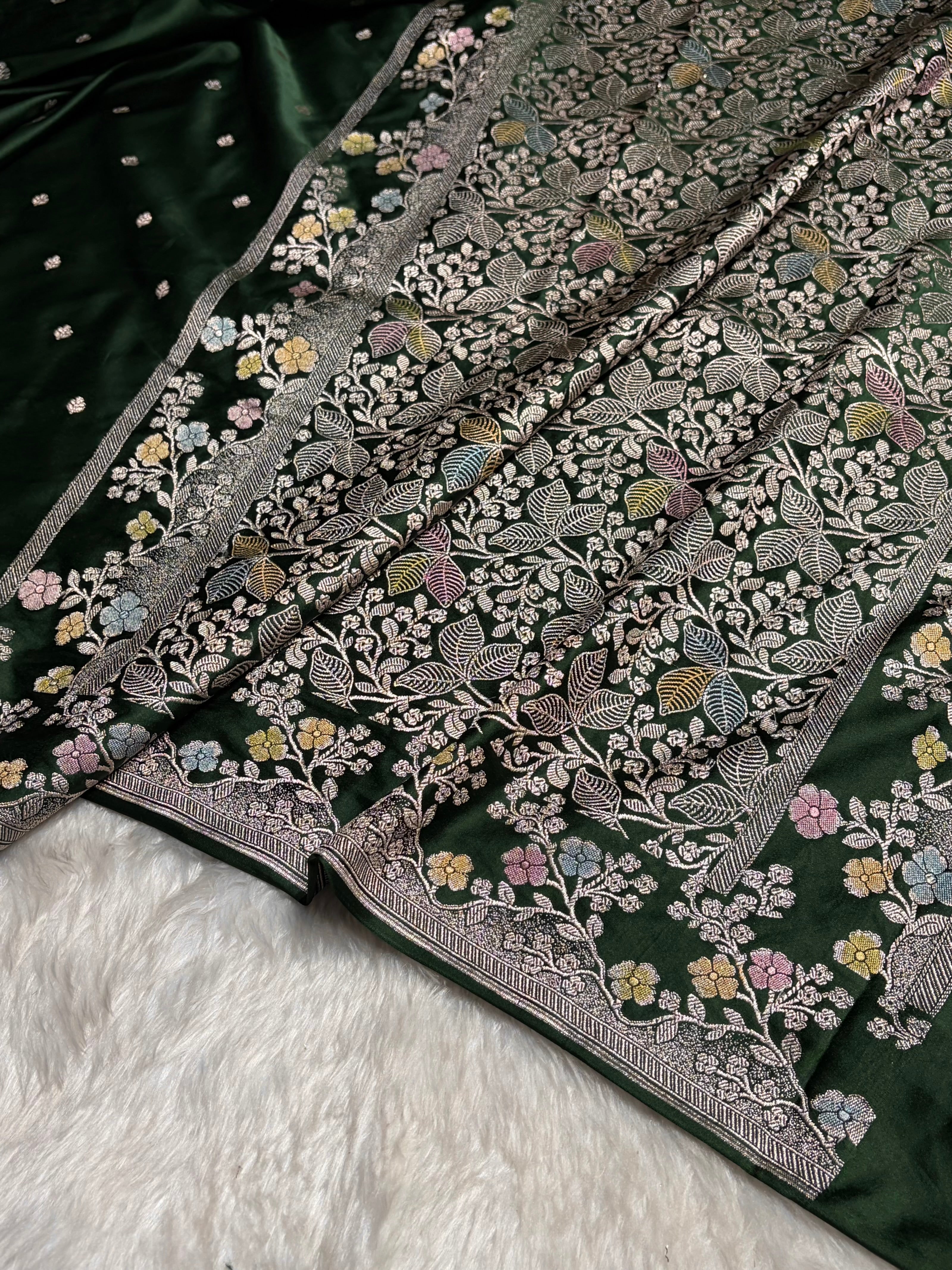 Bottle Green Shades Minakari Floral Border Booti Mashru Silk Saree MS75