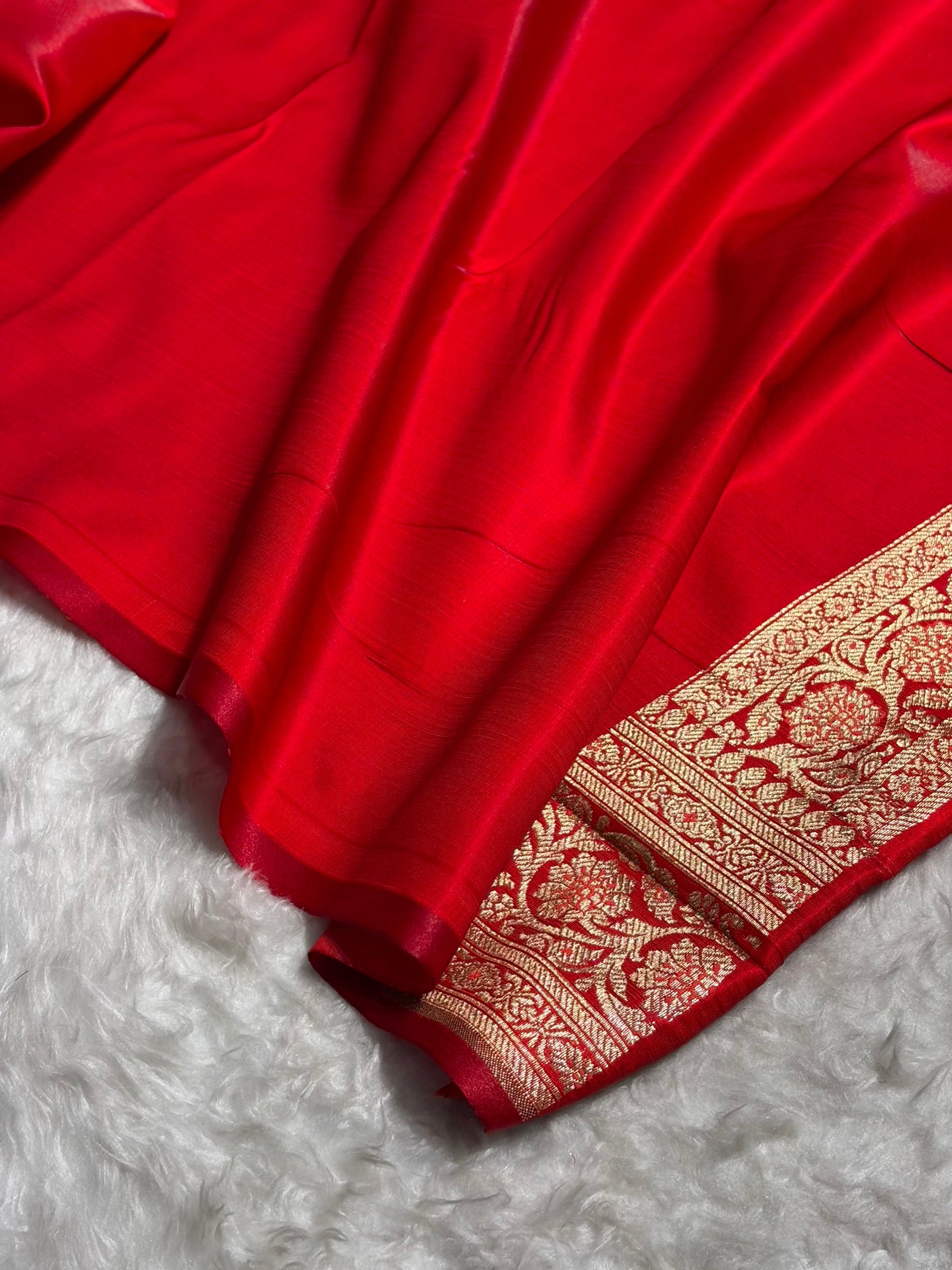 Banarasi Contrast Satin Silk Booti in Lavender With Red Shades SS01