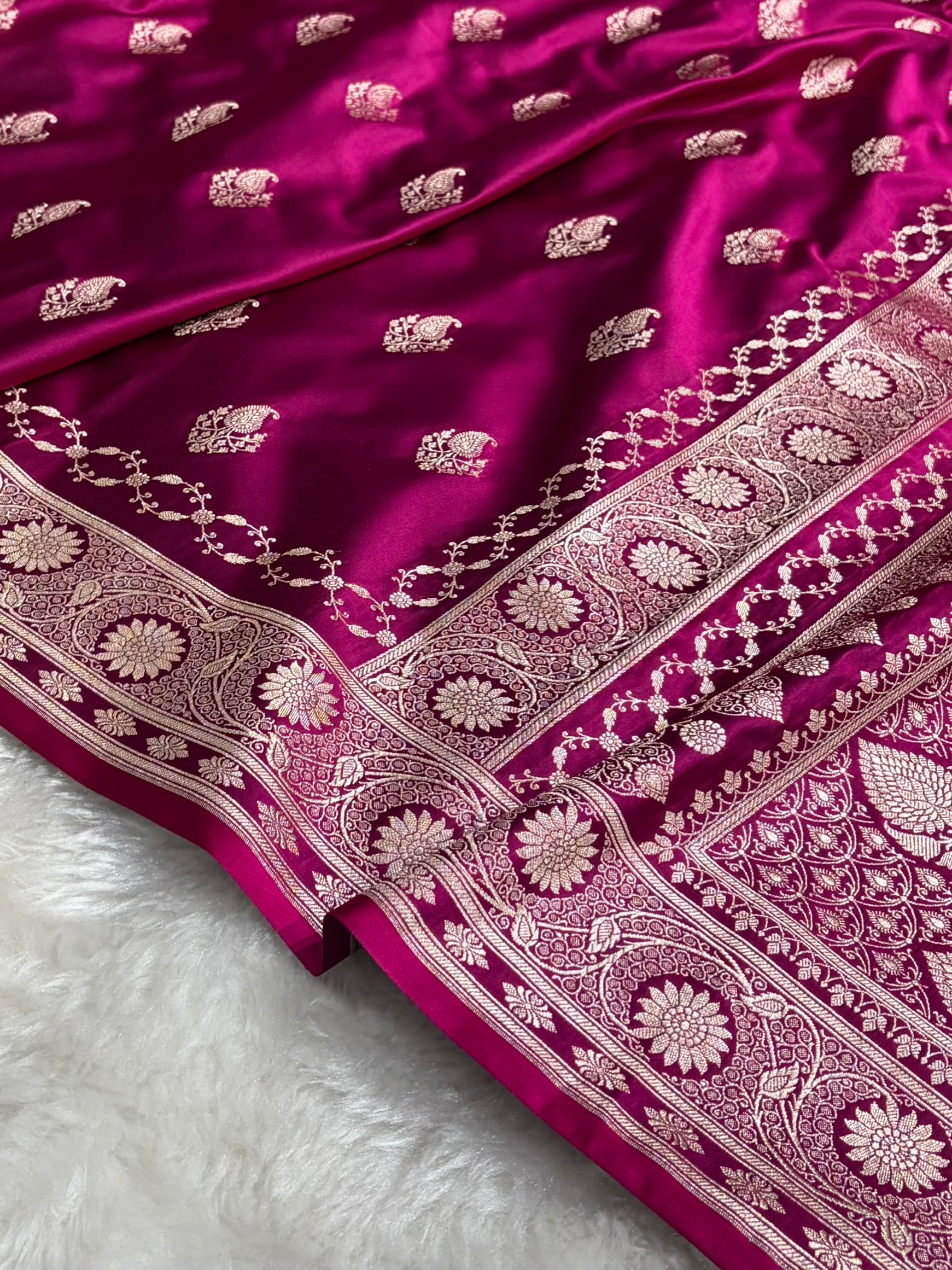 Wine Shades Banarasi Boota Pattern Floral Mashru Silk Saree MSM-114