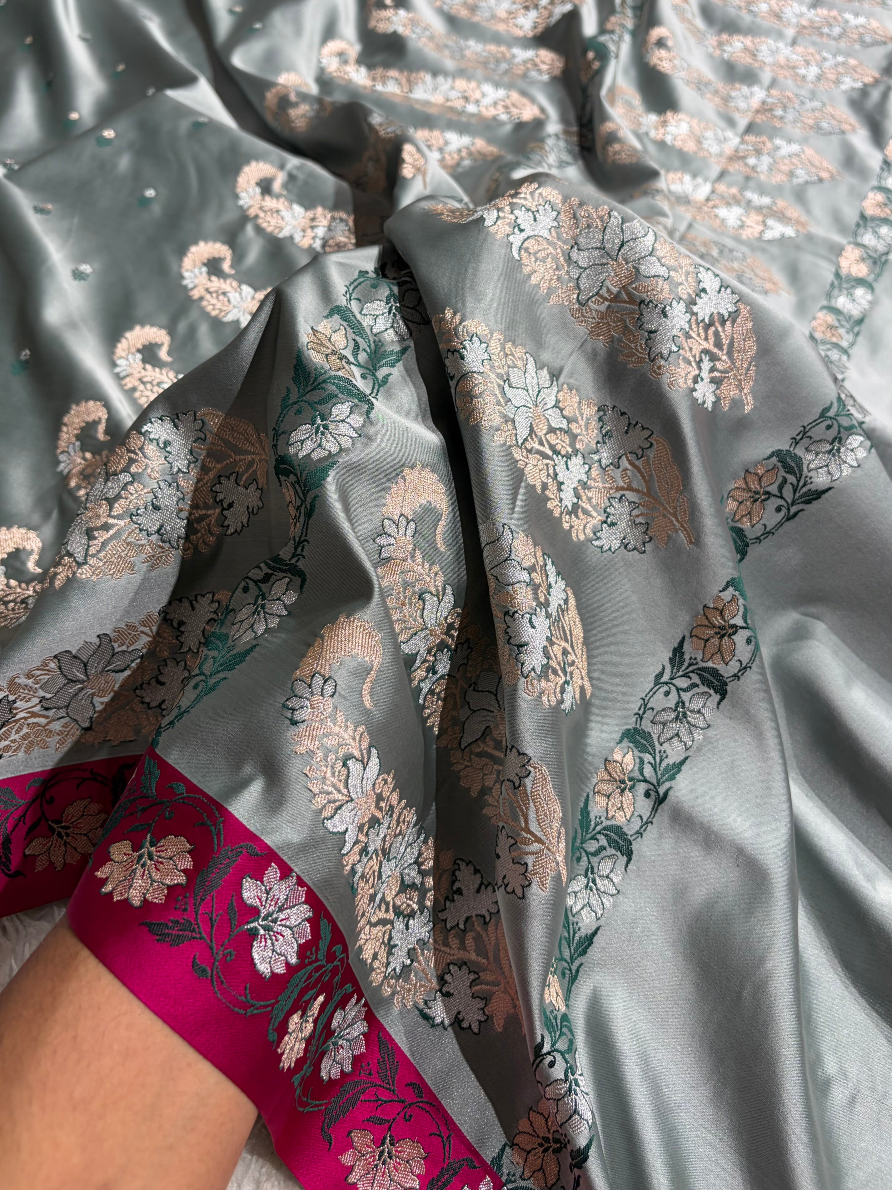 Contrast Grey With Rani Floral Boota With Floral Border Mashru Silk Saree MSM-78