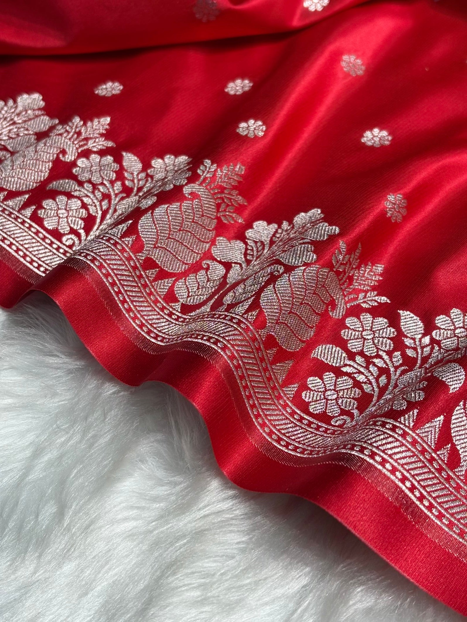 Royal Red Floral Boota With Floral Border Mashru Silk Saree MSM 79