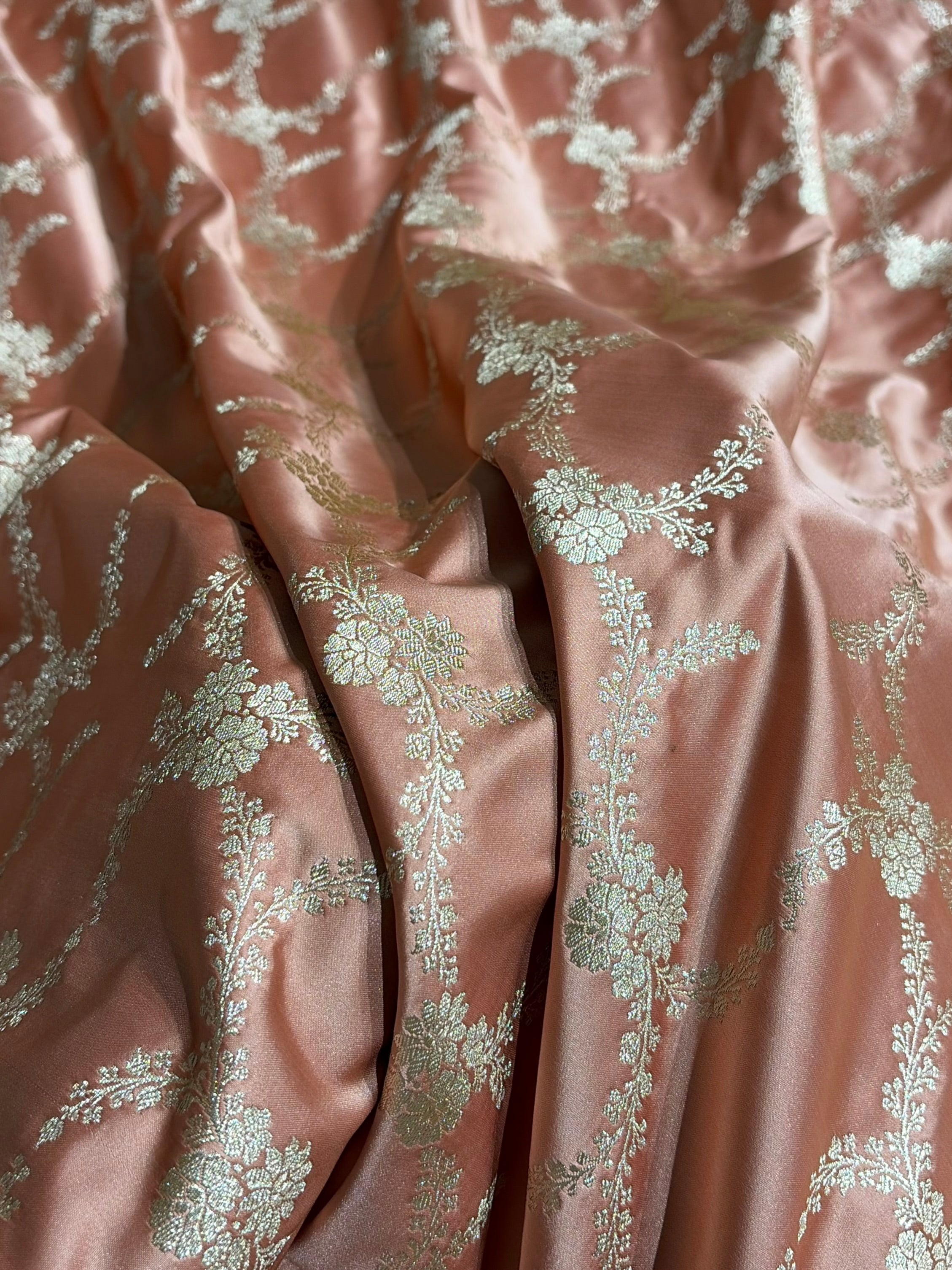 Dusty Rose Pink Shades Banarasi With Floral Border Mashru Silk Saree MSM-127