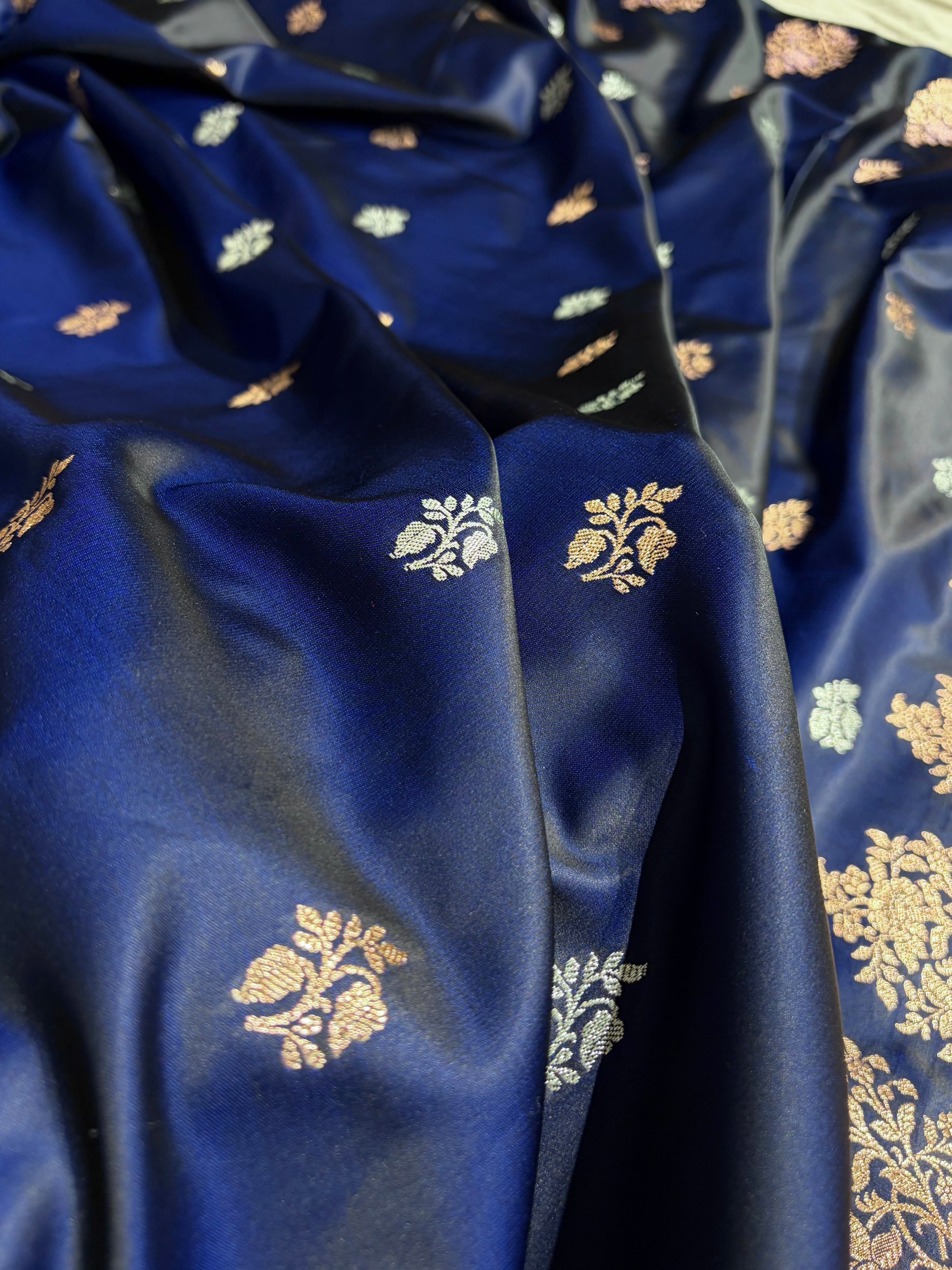 Peacock Shades Banarasi With Floral Border Mashru Silk Saree MSM-126