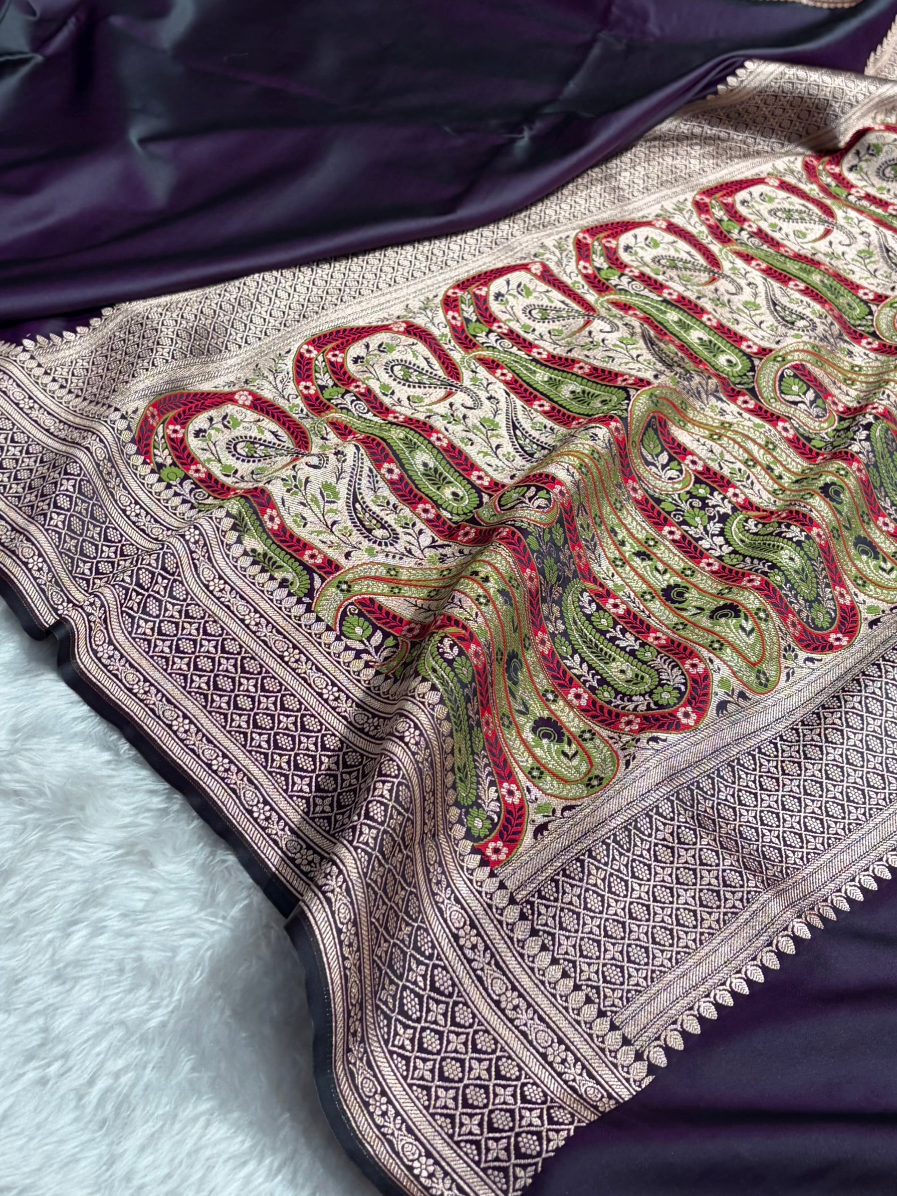 Banarasi Plain Cross Wine Shades With Minakari Pallu Mashru Silk Saree MS82