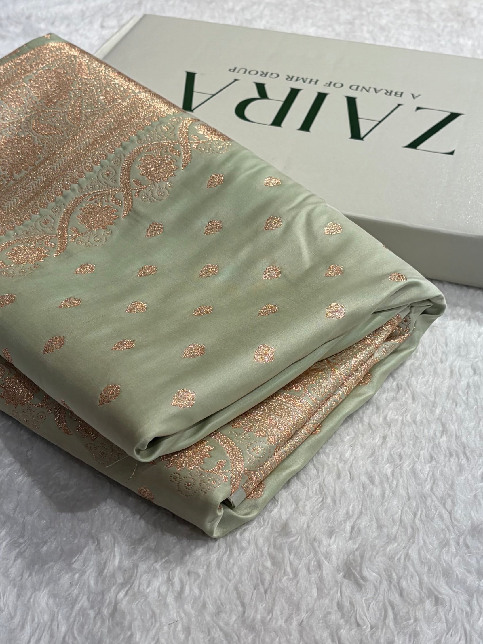 Banarasi Katan Silk Saree In Light Pista Shades SK08
