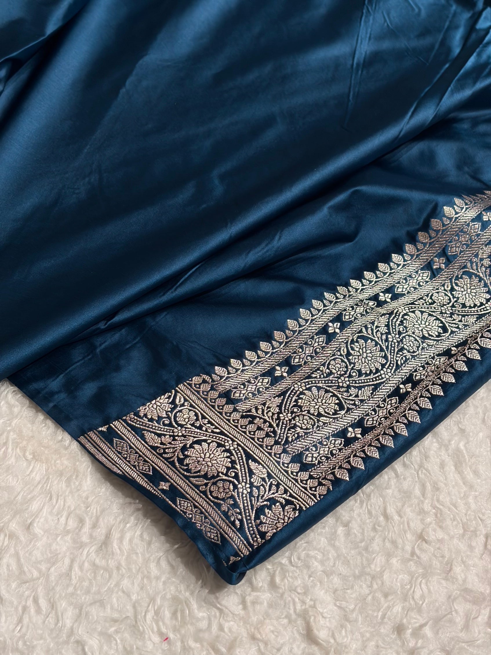 Banarasi German Blue Shades Booti Mashru Silk Saree MCS72