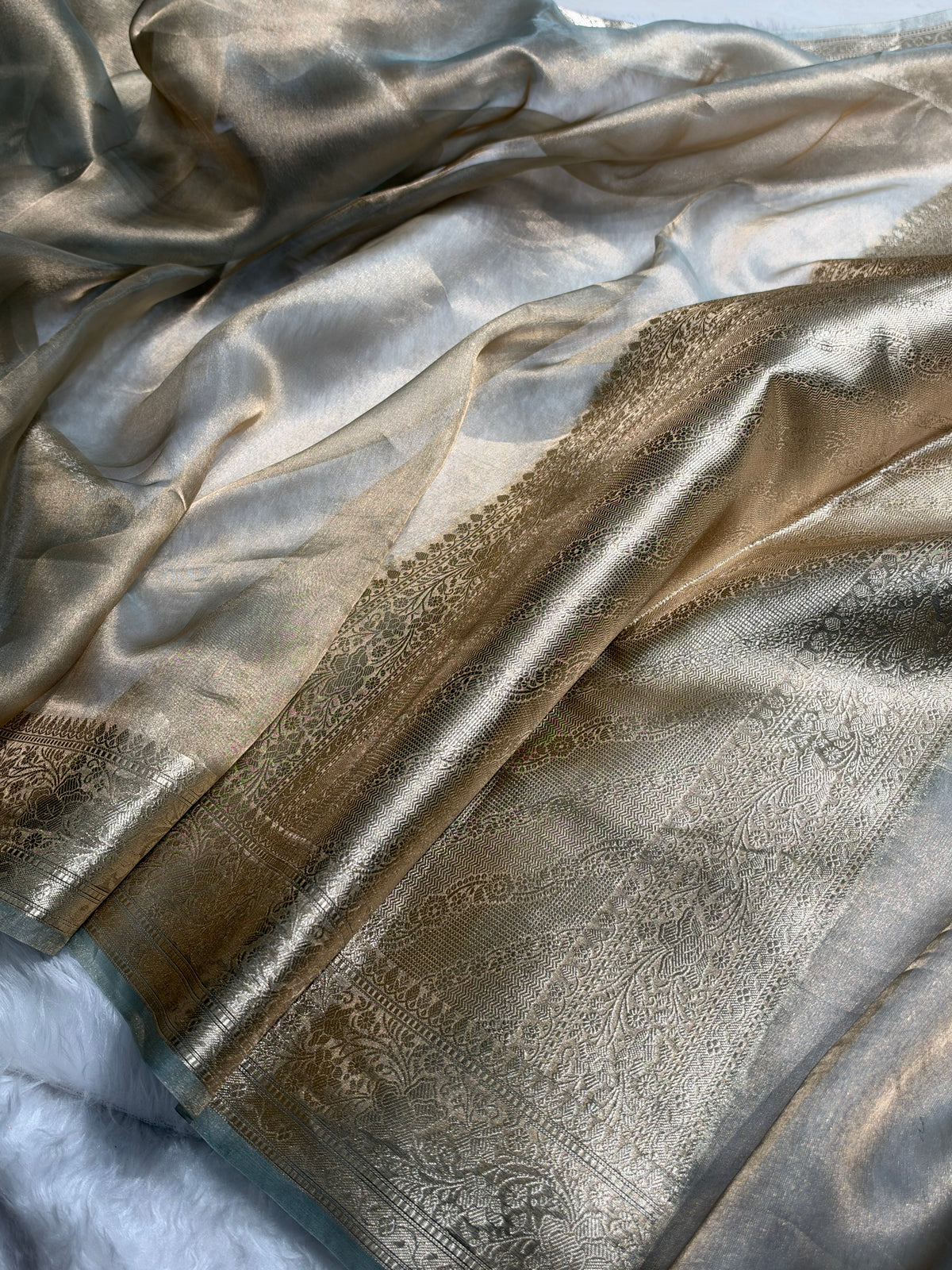 Banarasi Ivory Shades Pure Tissue Silk Saree PT-61